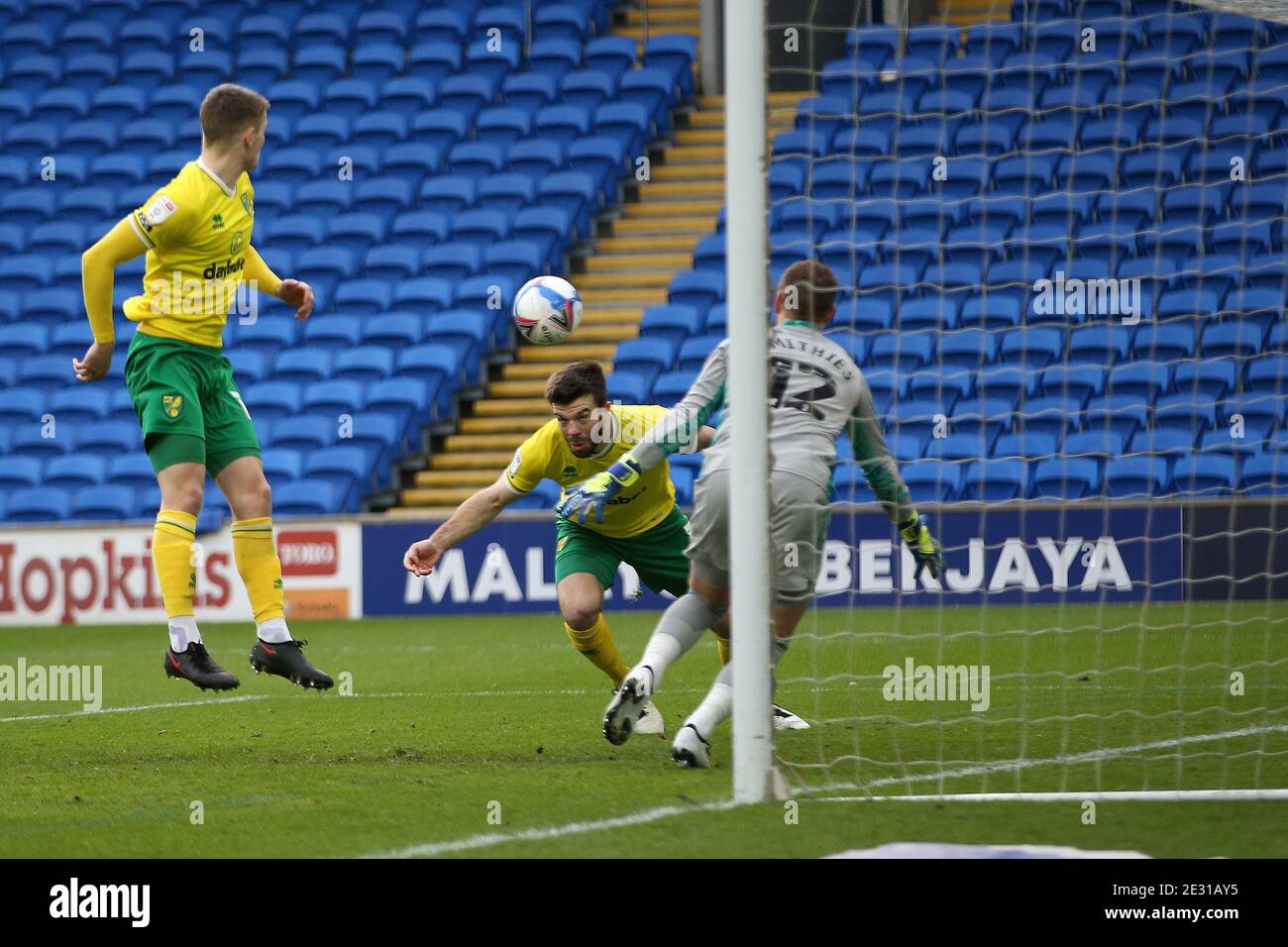 Cardiff, UK. 16th Jan, 2021. Grant Hanley of Norwich city scores his teams 1st goal.EFL Skybet championship match, Cardiff city v Norwich City at the Cardiff City Stadium in Cardiff, Wales on Saturday 16th January 2021. this image may only be used for Editorial purposes. Editorial use only, license required for commercial use. No use in betting, games or a single club/league/player publications. pic by Andrew Orchard/Andrew Orchard sports photography/Alamy Live news Credit: Andrew Orchard sports photography/Alamy Live News Stock Photo
