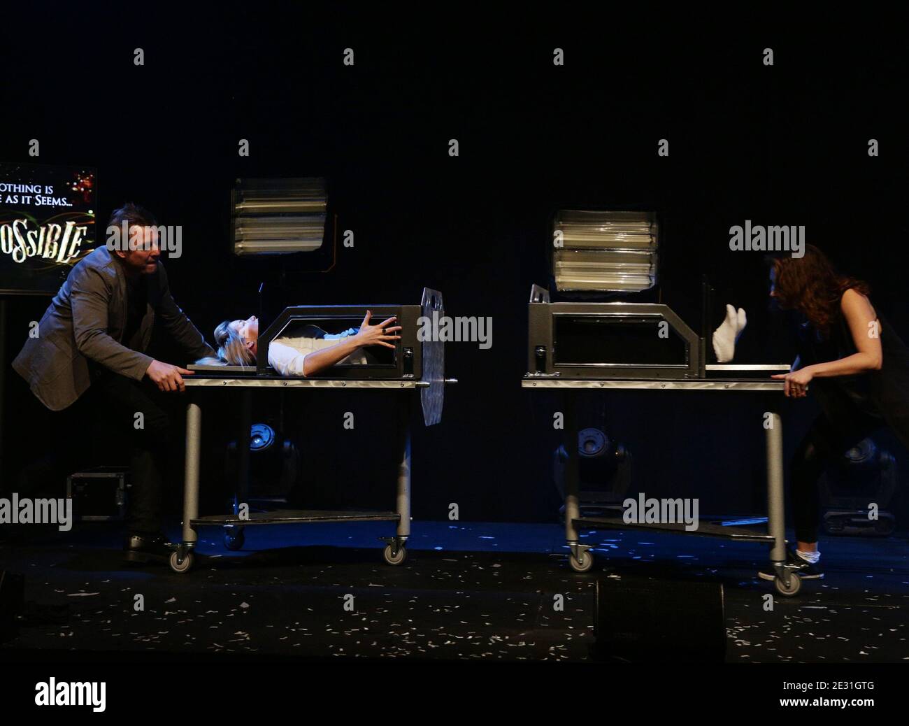 Sawing In Half High Resolution Stock Photography And Images Alamy Sawing In Half High Resolution Stock Photography And Images Alamy