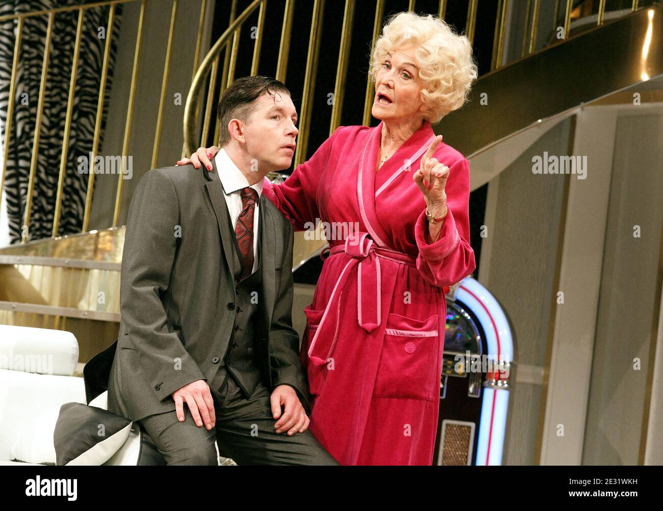 Lee Evans (Darnley Packer), Sheila Hancock (Emmie Packer) in BARKING IN