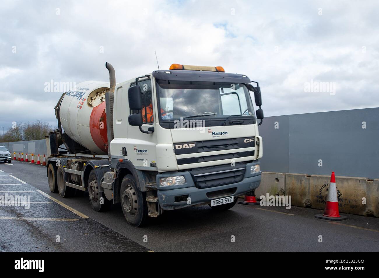 Amersham, Buckinghamshire, UK. 11th January, 2021. A Hanson concrete