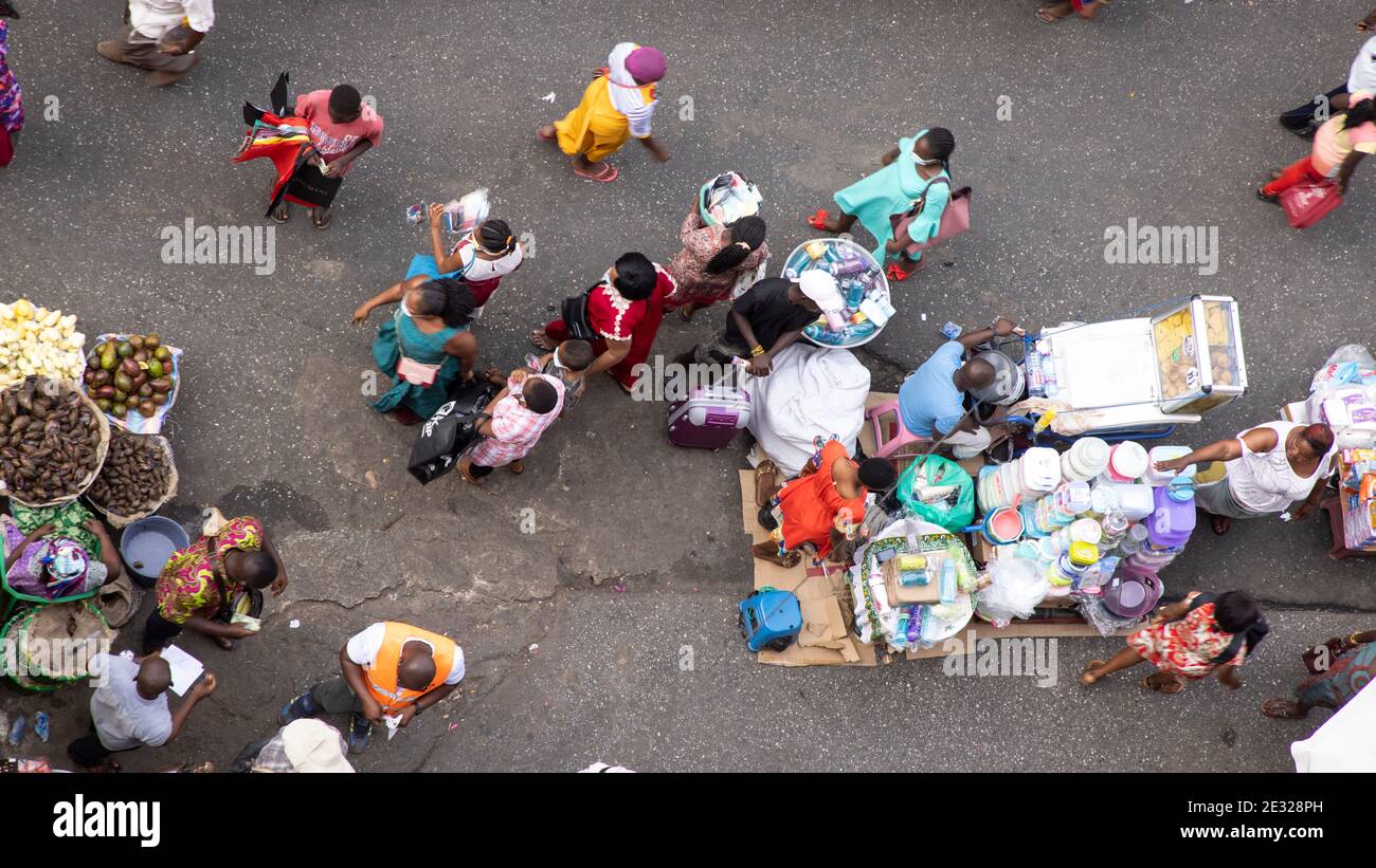 Overhead crowd hi-res stock photography and images - Alamy