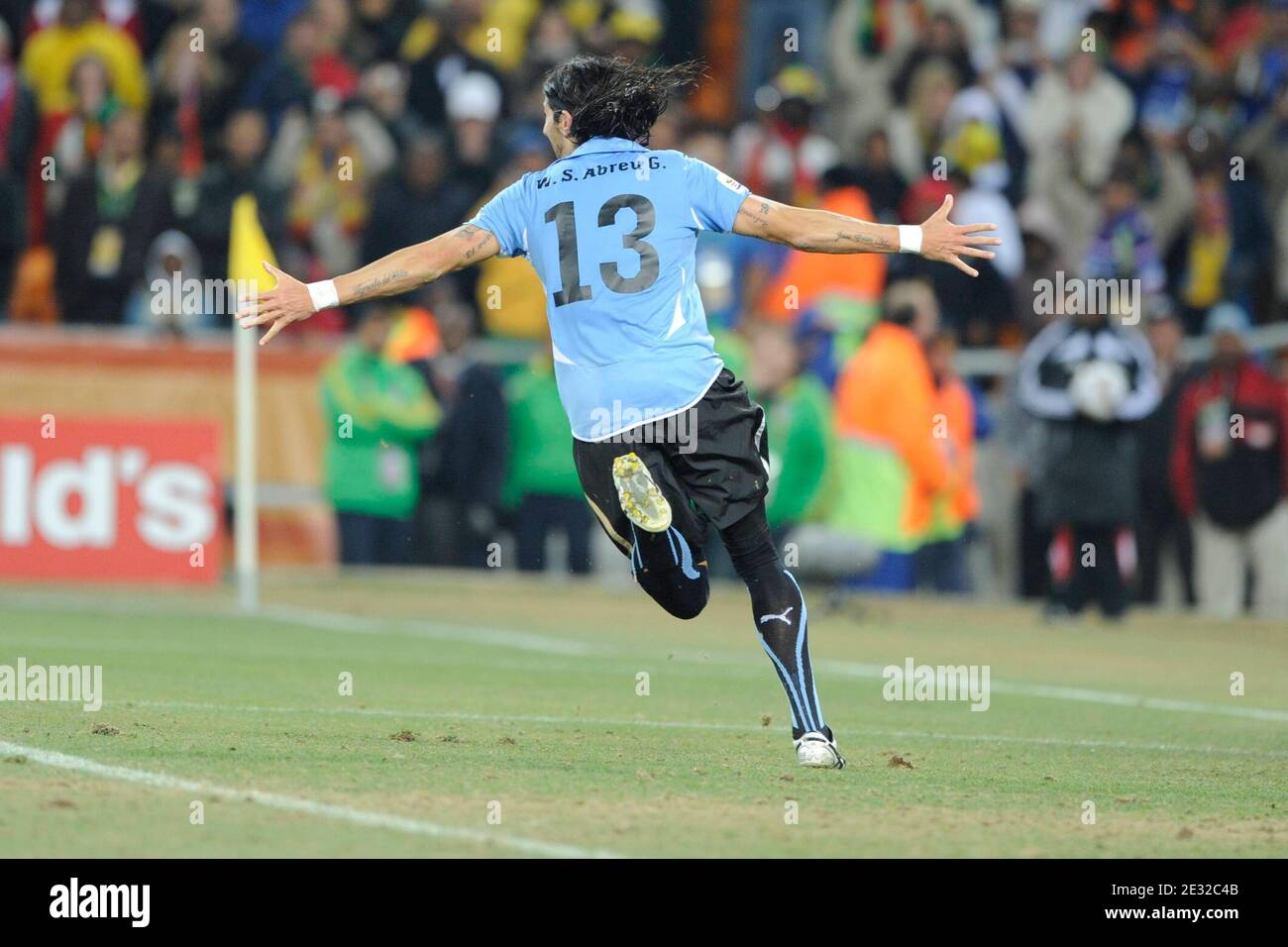 Uruguay's Sebastian Abreu scores the decisive penalty during the 2010 FIFA World Cup South Africa, Quarter Final, Soccer match, Ghana vs Uruguay at Soccer City football stadium in Johannesburg, South Africa on July 2nd, 2010. Uruguay won 1-1 (4p to 2). Photo by Henri Szwarc/ABACAPRESS.COM Stock Photo