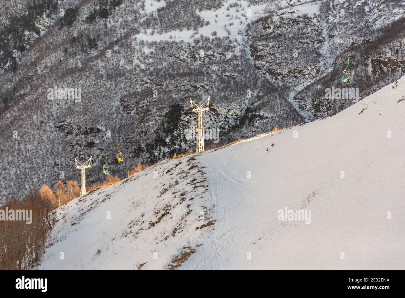 Old chair lift ski resort hi-res stock photography and images - Alamy