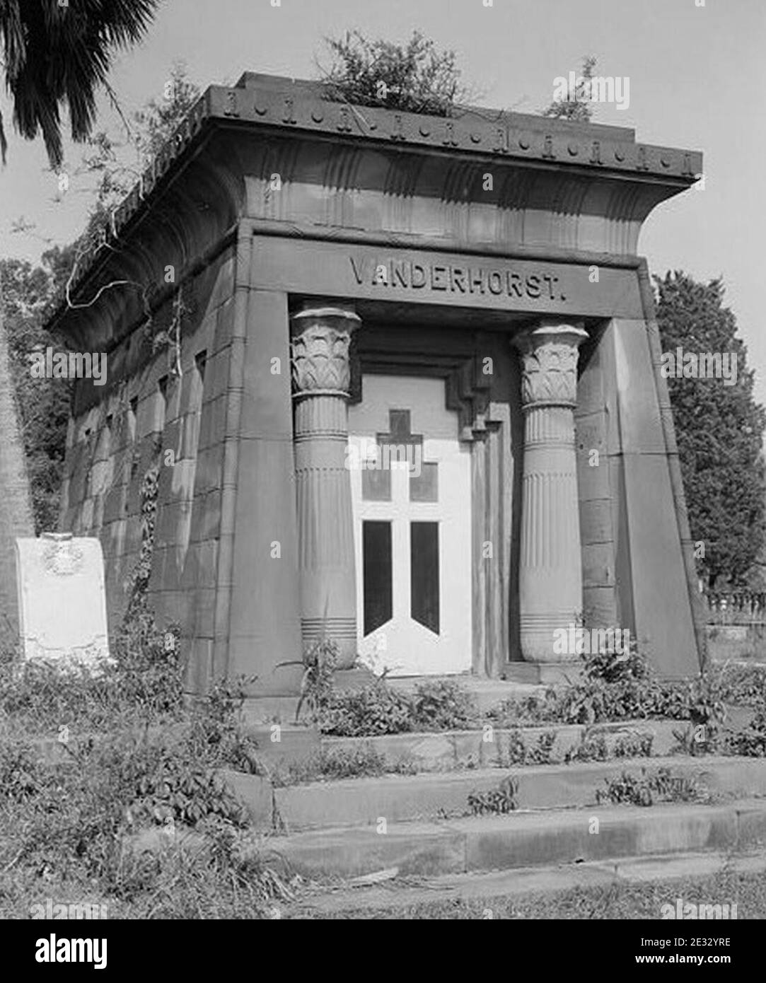 Magnolia Cemetery, Van der Horst Mausoleum, Cunningham Avenue