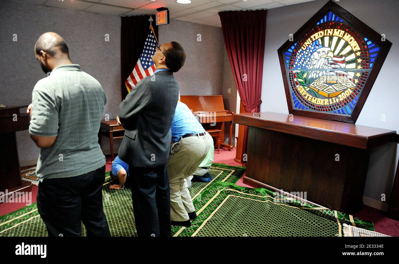 Pentagon Invocation Muslim Pentagon employees pray in the non-denominational Memorial ...