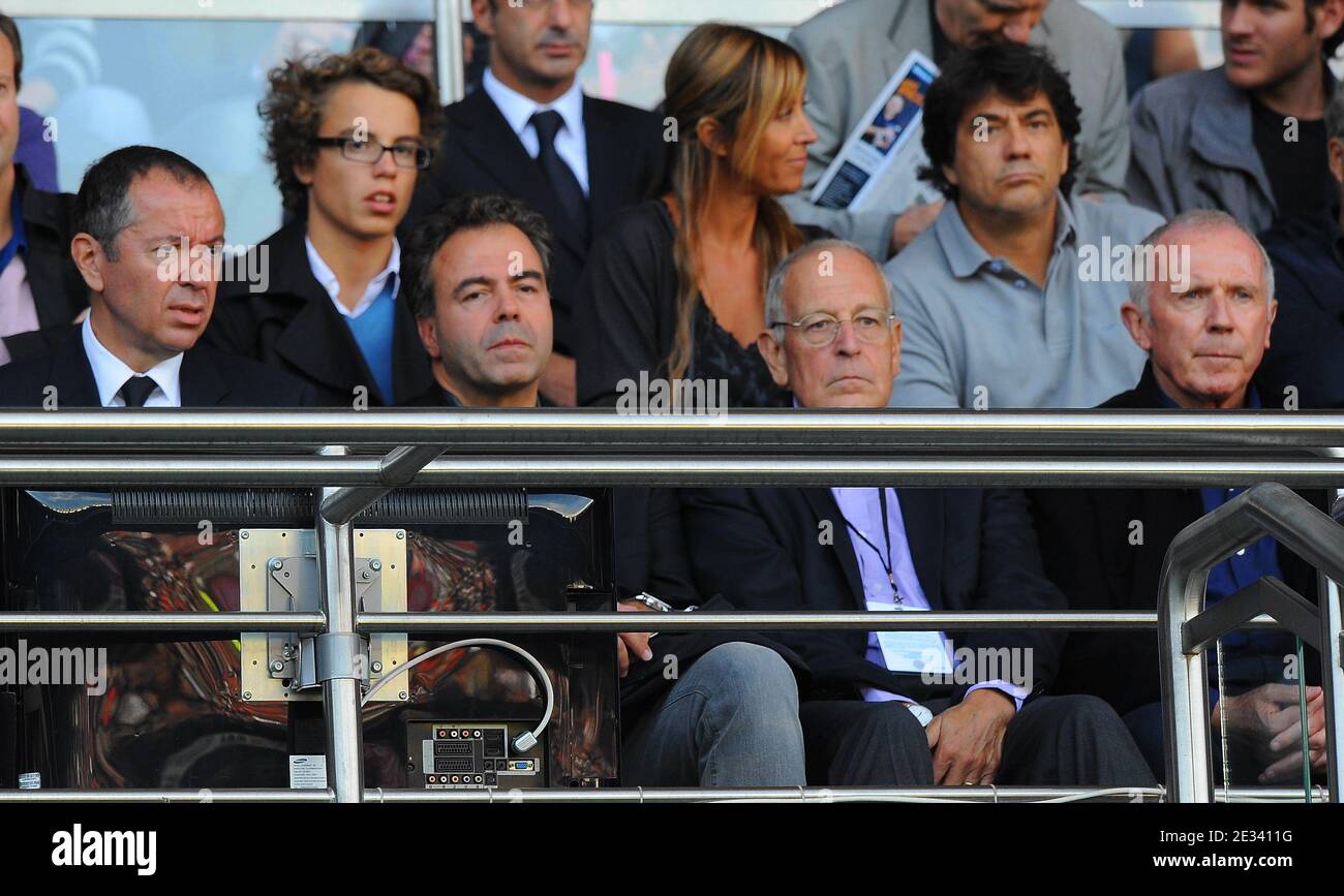 PSG's President Robin Leproux, Rennes's owner Francois Pinault with Luc Chatel and Patrick Le Lay during French League One soccer match, PSG vs Rennes in Paris, France, on September 19th, 2010. PSG and Rennes drew 0-0. Photo by Christian Liewig/ABACAPRESS.COM Stock Photo