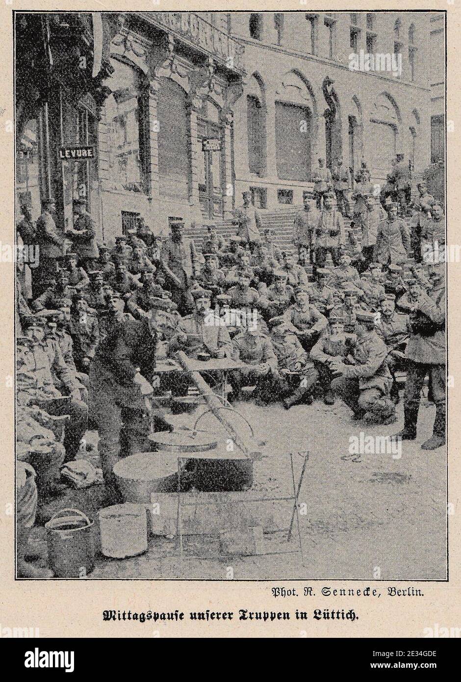 Lunchtime for German troops after the fall of Liège, August 1914. Stock Photo