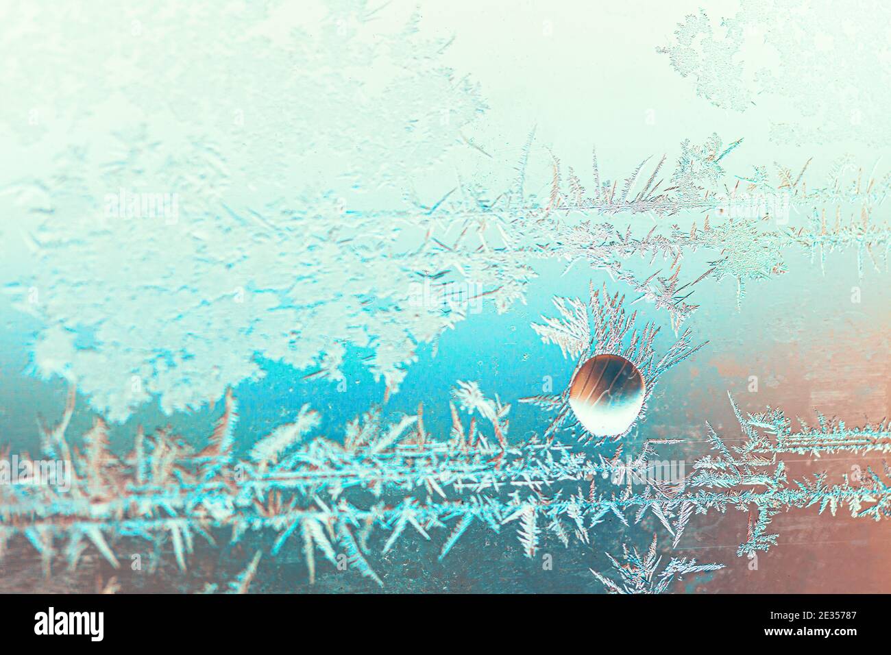 Winter pattern on the window . Frost water on the glass Stock Photo - Alamy