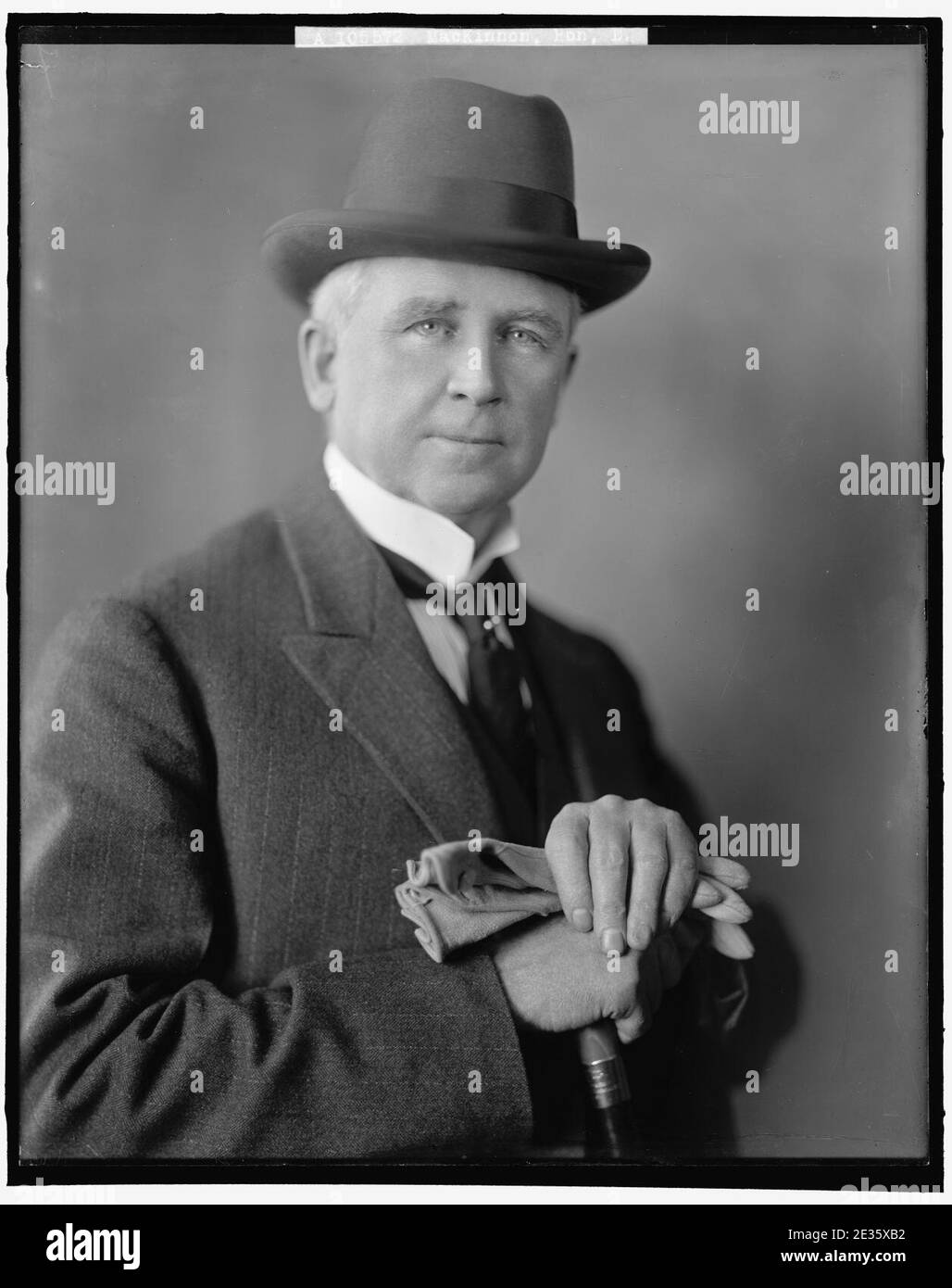 MacKINNON, D., HONORABLE Stock Photo Alamy