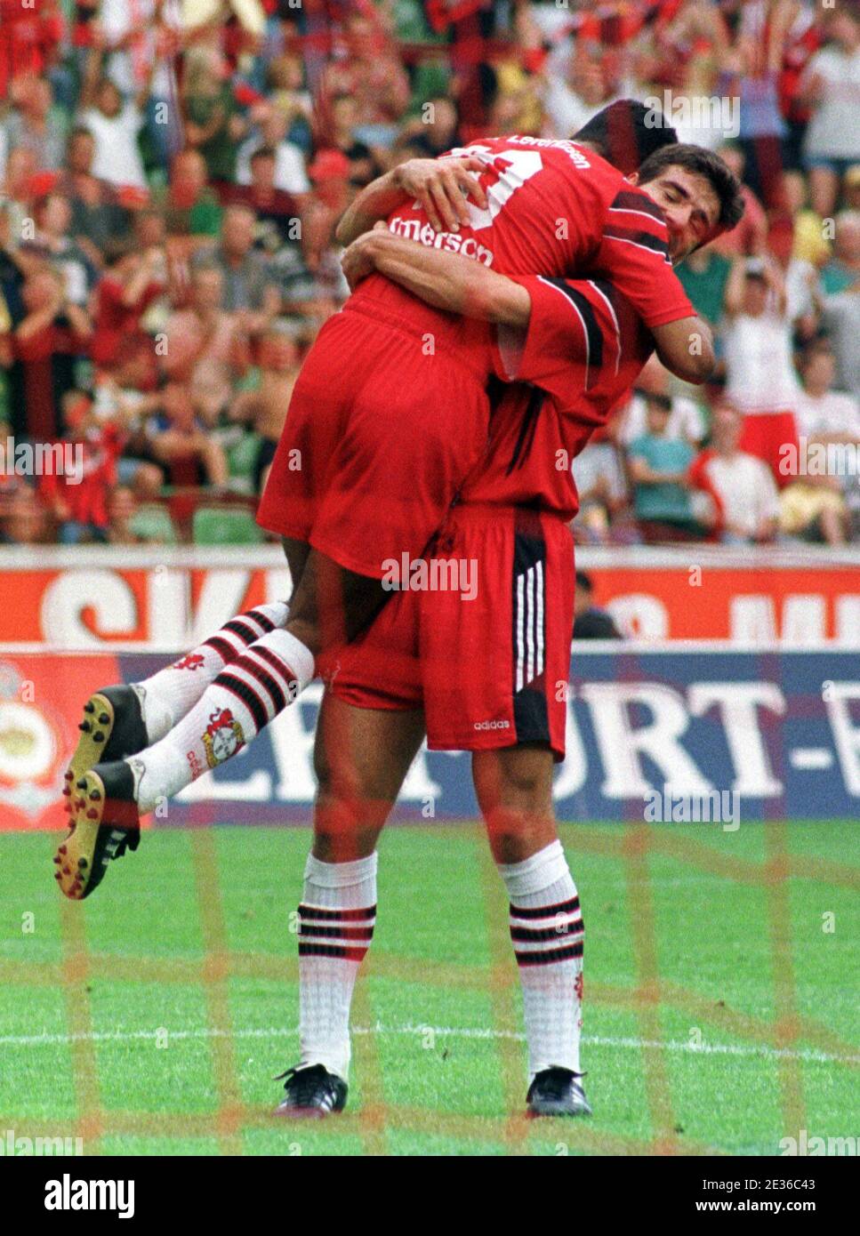 Leverkusen Germany 23 8 1997 Football Bundesliga Season 97 98 Bayer 04 Leverkusen Lev Vs Karlsruher Sc Ksc 6 1 Paolo Rink Lev Lifts Emerson Lev Stock Photo Alamy