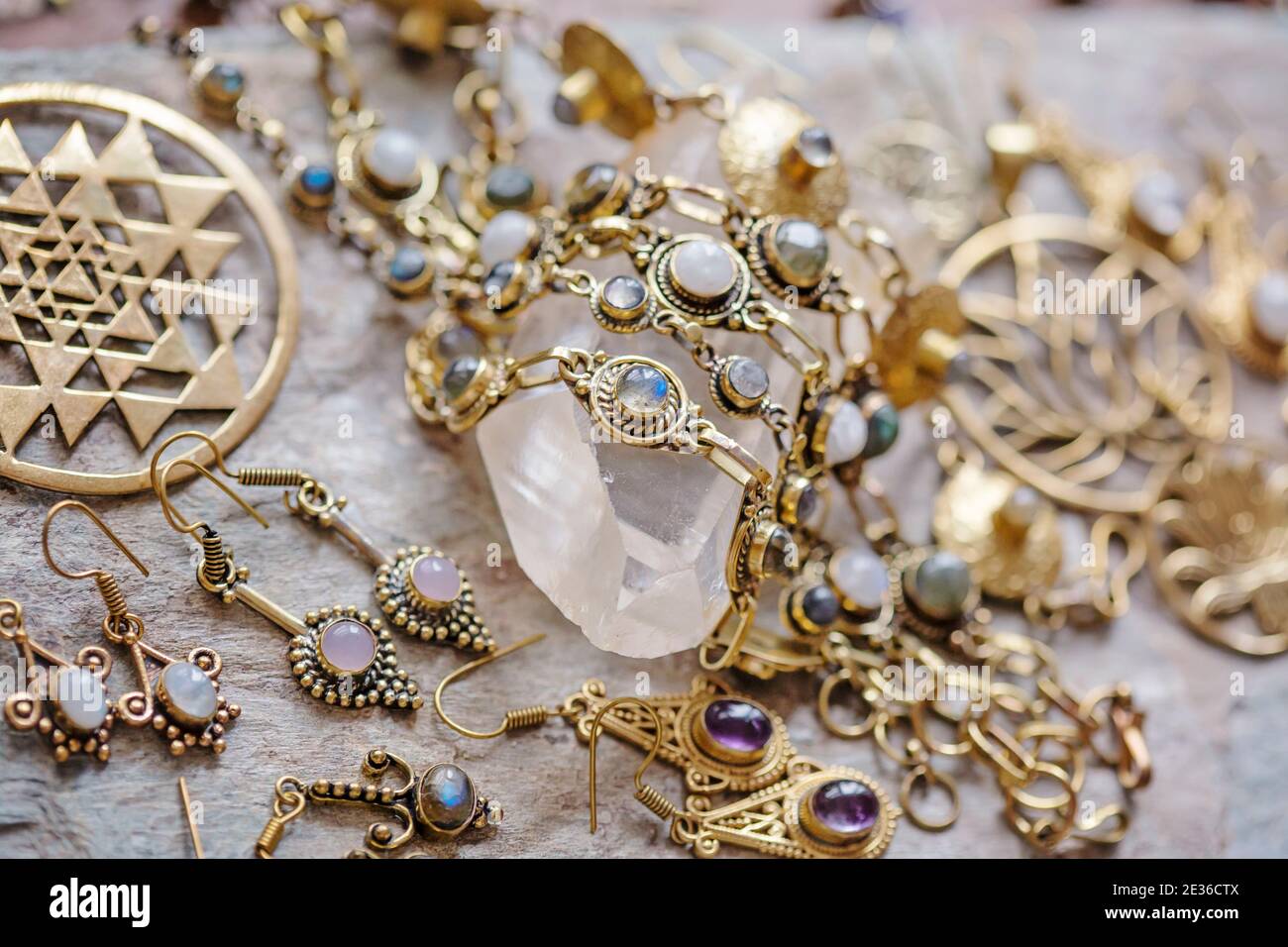 Gemstones jewellery shop hi-res stock photography and images - Page 2 -  Alamy