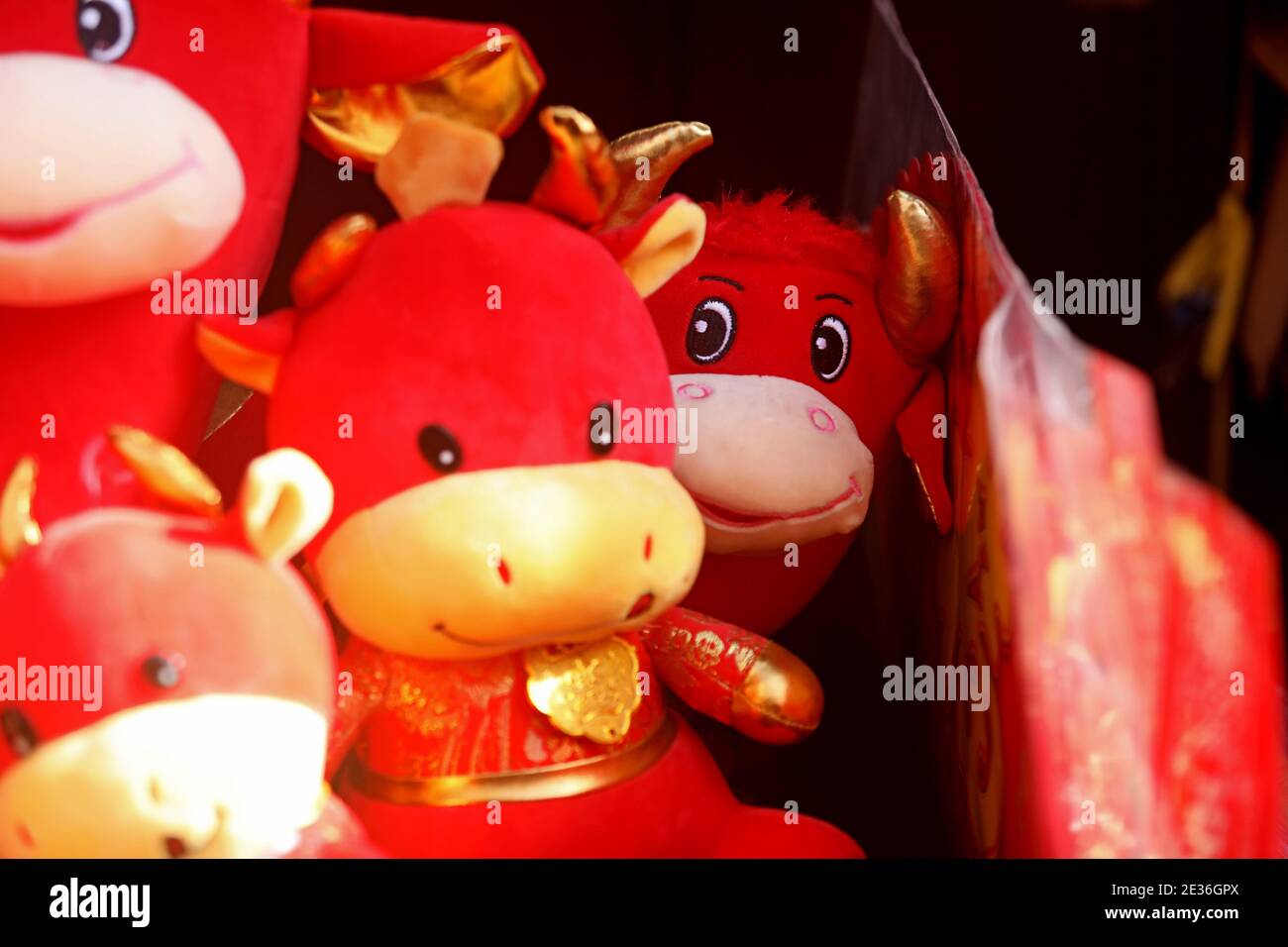 Spring Festival goods with the element of 'ox', which means good luck and happiness, become the 'leading role' in the market and are favored by custom Stock Photo