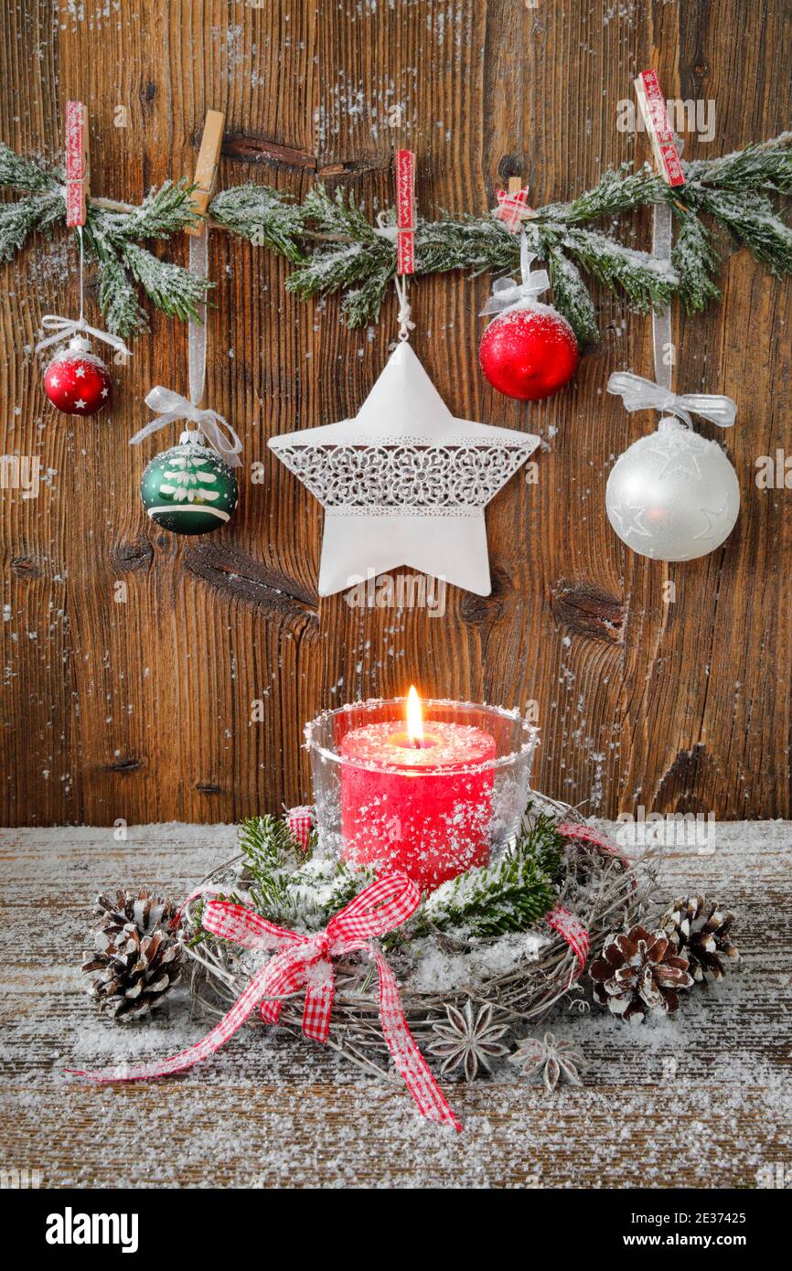 Natural Advent decoration with candle Stock Photo Alamy