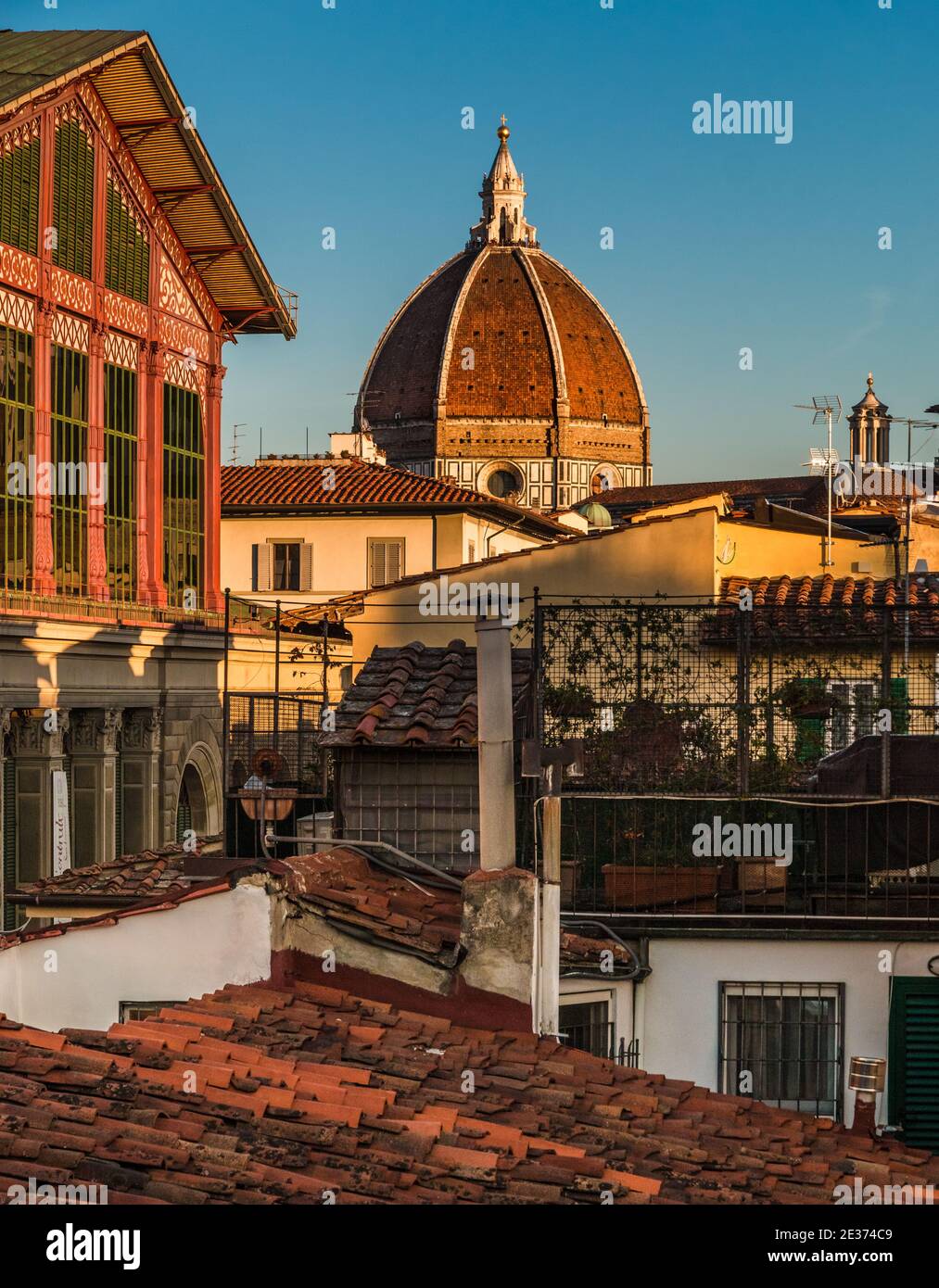 Lovely view of the dome of Santa Maria del Fiore Cathedral with cupola ...