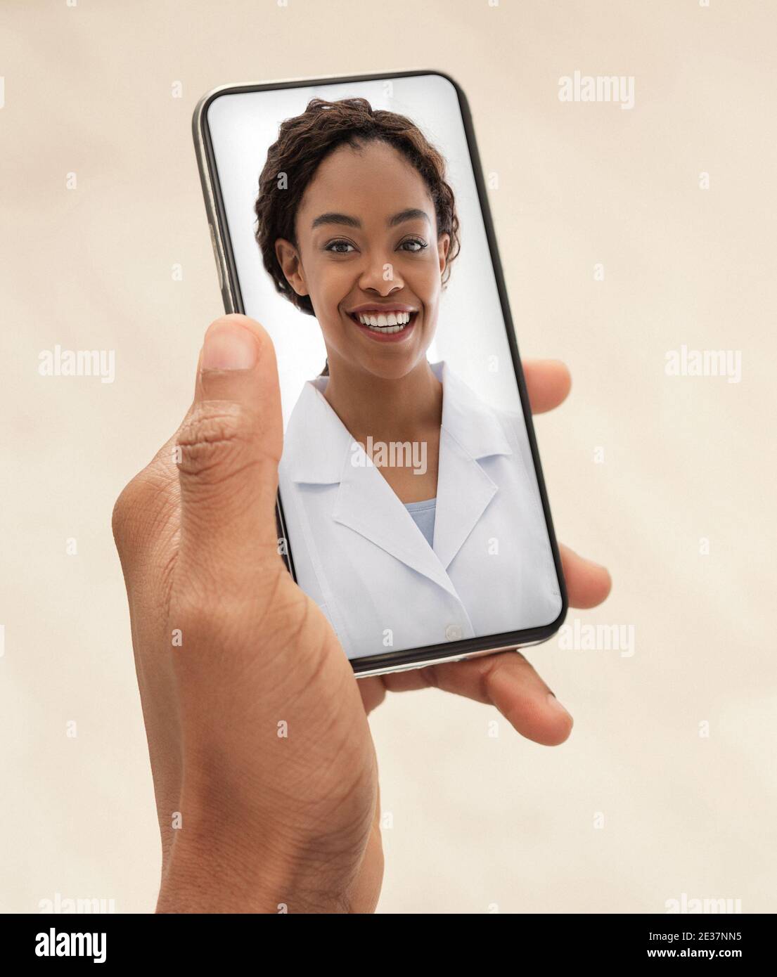 Black female doctor with patient hi-res stock photography and images ...