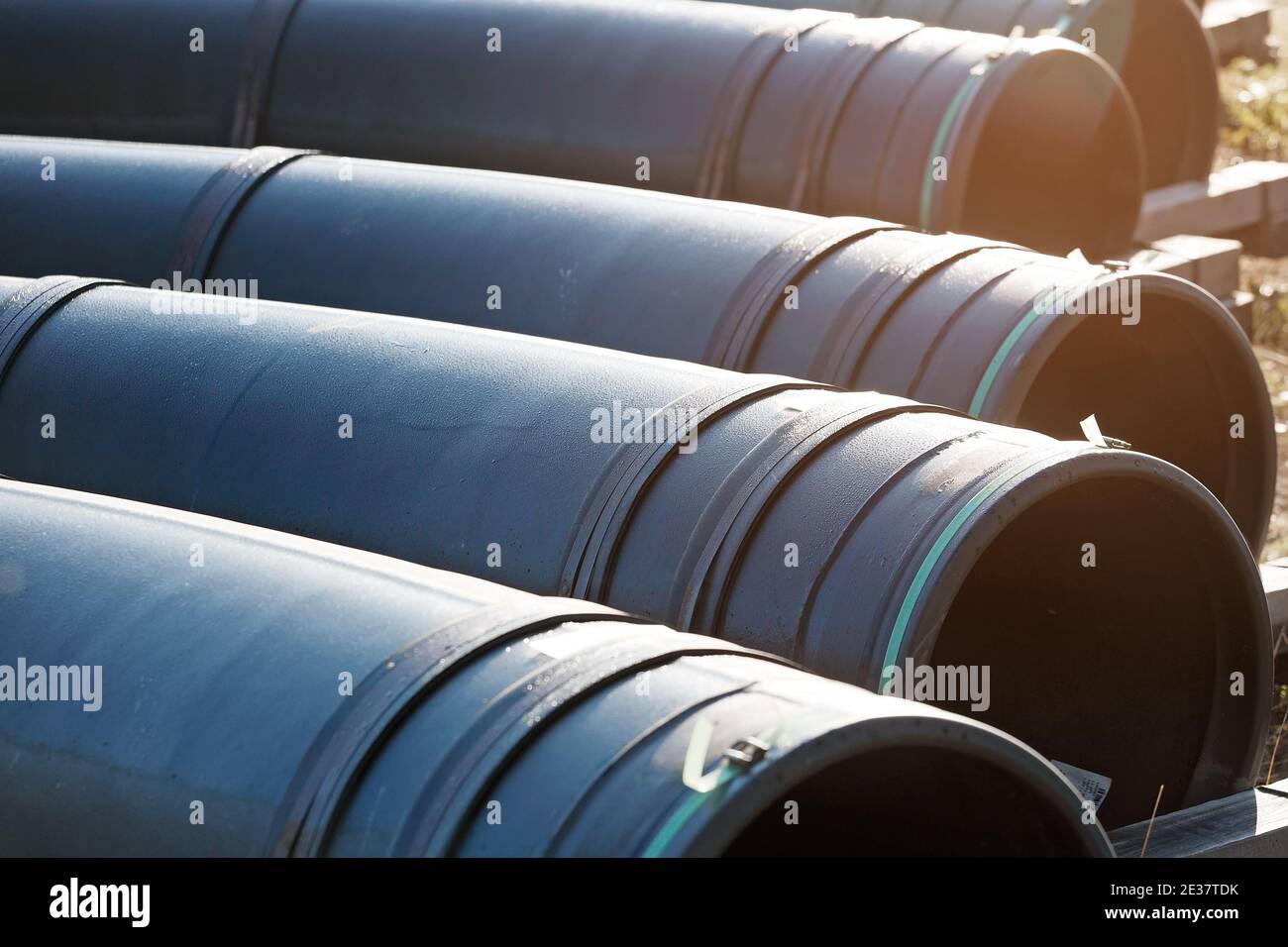 Pipe insulation corrosion hires stock photography and images Alamy