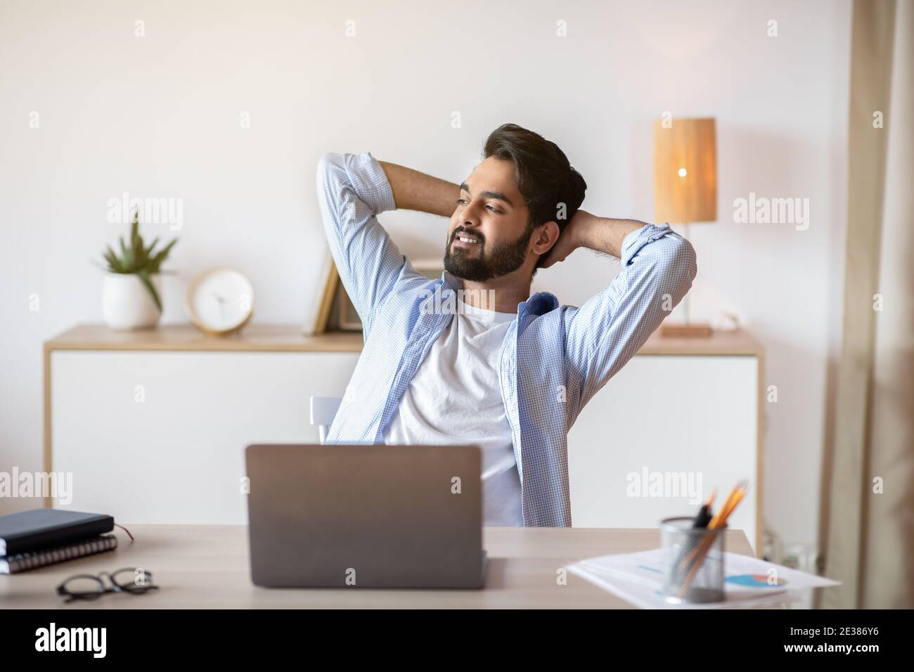 Leaning back chair hires stock photography and images Alamy