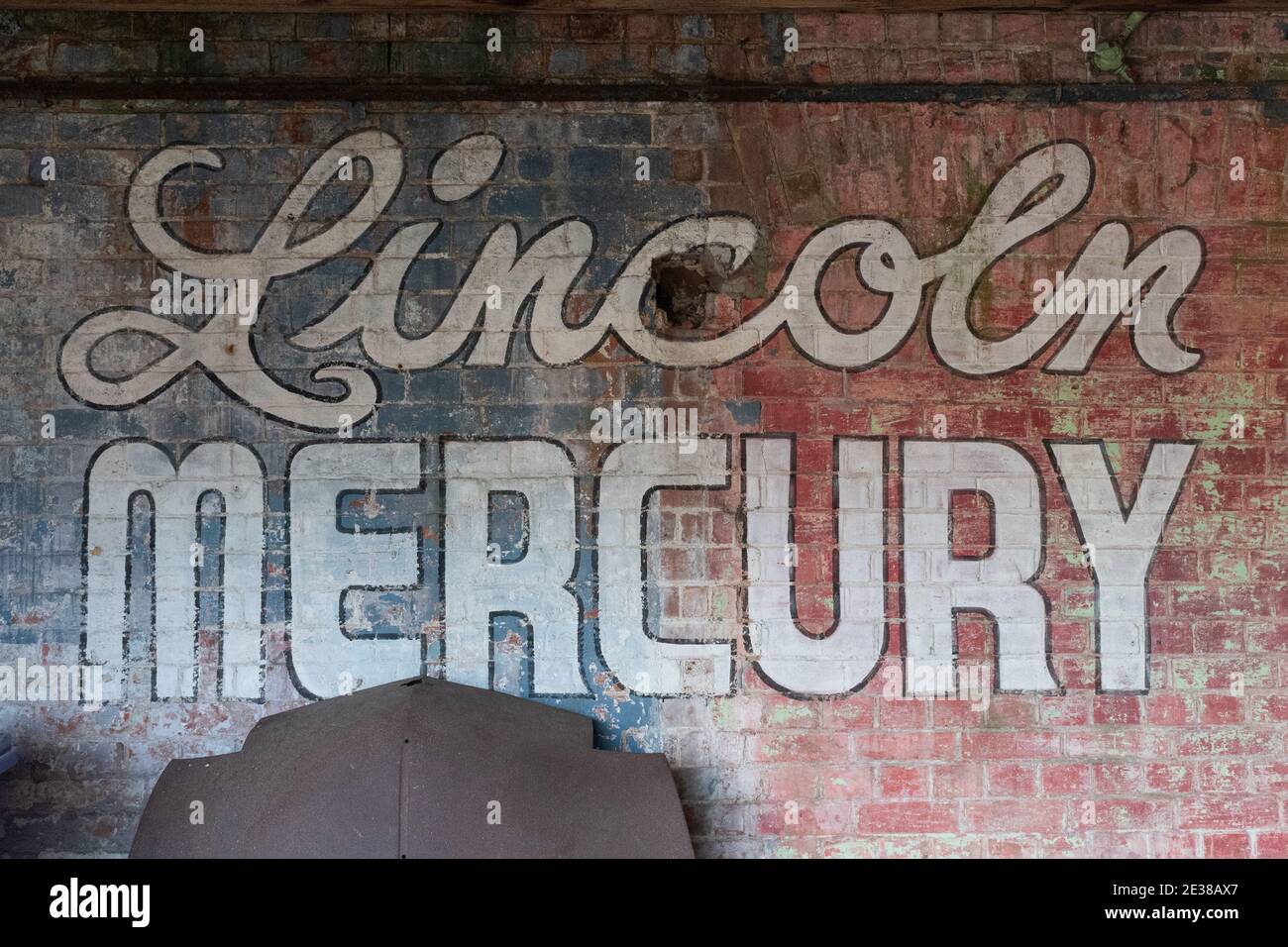 Lincoln Mercury painted sign, American automobile or car manufacturer Stock Photo