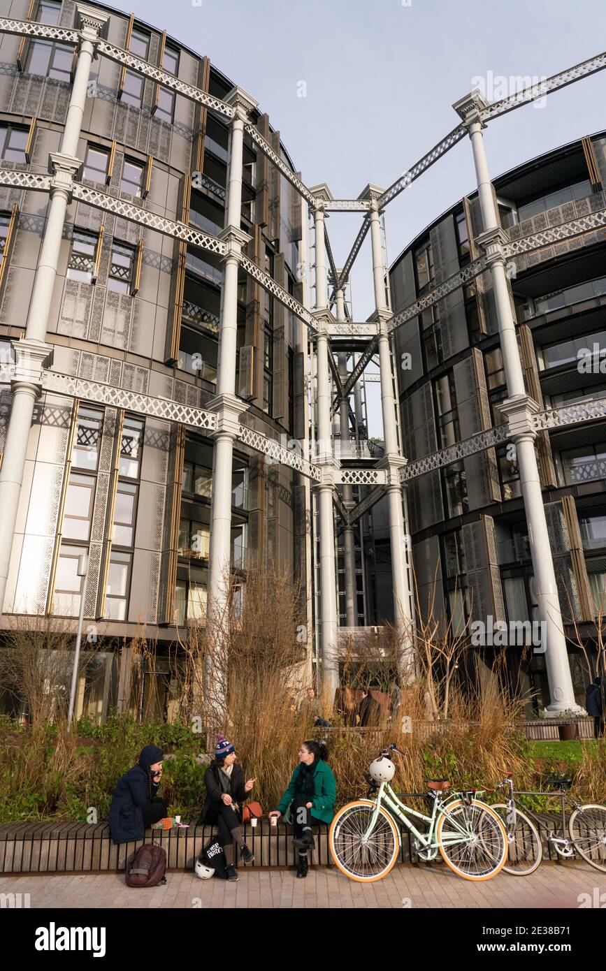 Gasholders London, a residential development of 145 apartments, built within a trio of listed gasholder frames Stock Photo