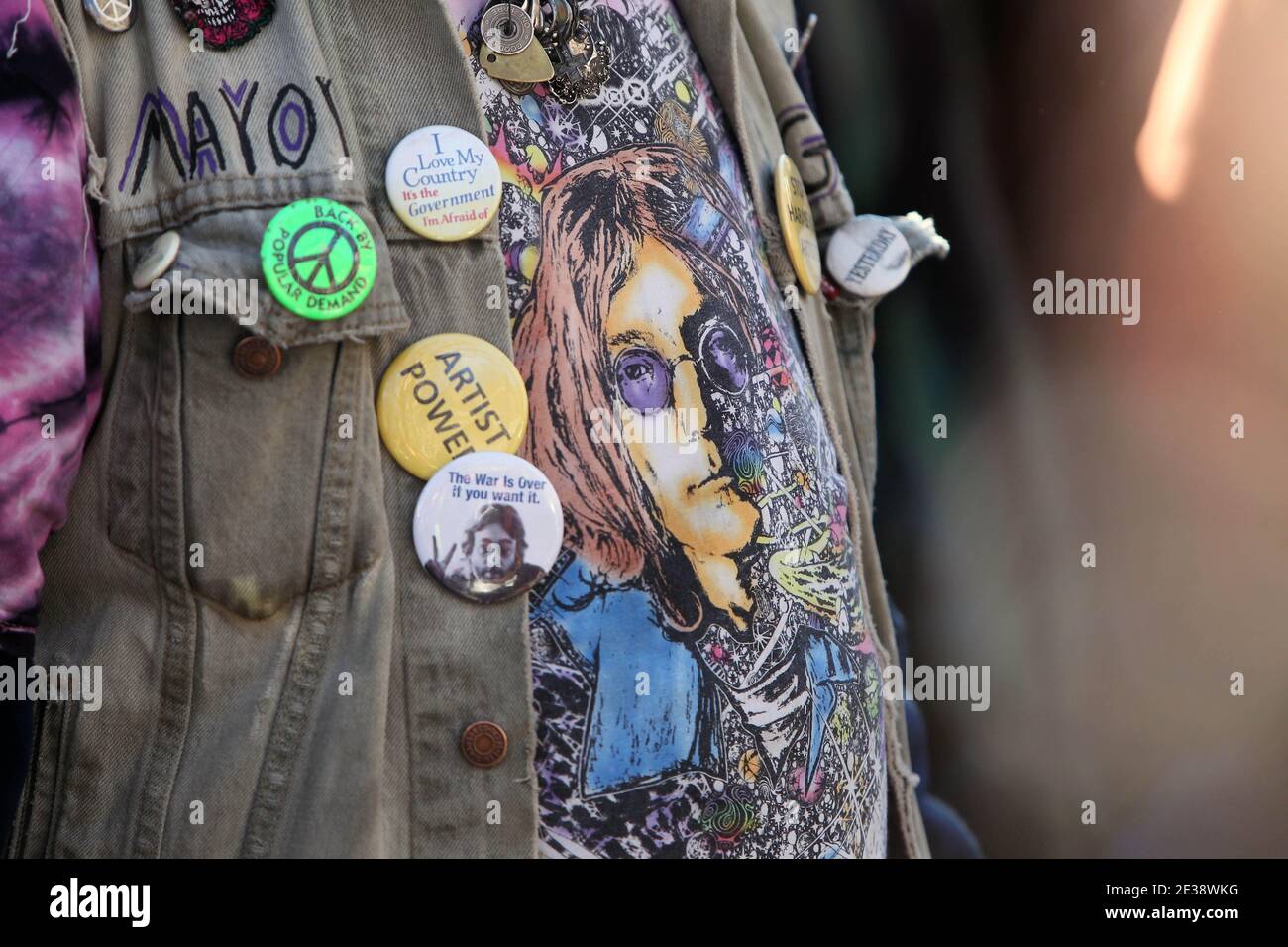 Death Of John Lennon High Resolution Stock Photography And Images Alamy Death Of John Lennon High Resolution Stock Photography And Images Alamy