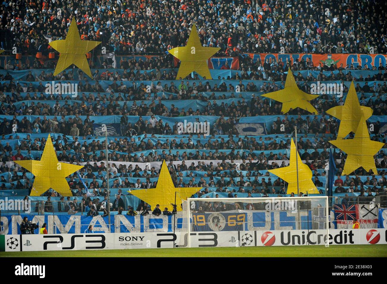 Marseille's fans during the UEFA Champions League Soccer match, Group F, Olympique de Marseille vs Chelsea FC at the Stade Velodrome in Marseille, France on December 8, 2010 in Marseille, France. Marseille won 1-0. Photo by Stephane Reix/ABACAPRESS.COM Stock Photo
