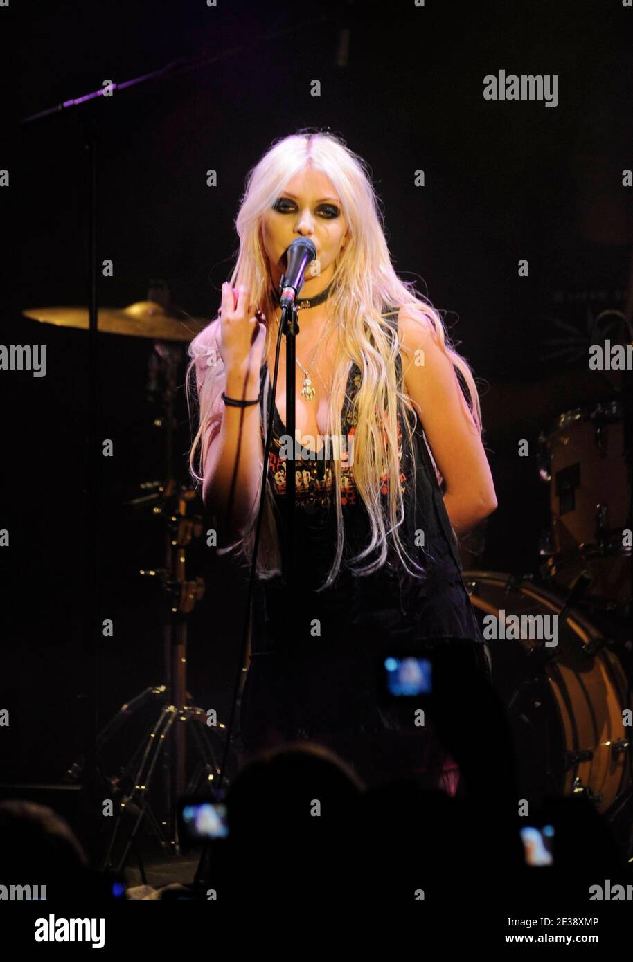 Taylor Momsen performs at the Maroquinerie in Paris, France on December 9, 2010. Photo by ABACAPRESS.COM Stock Photo