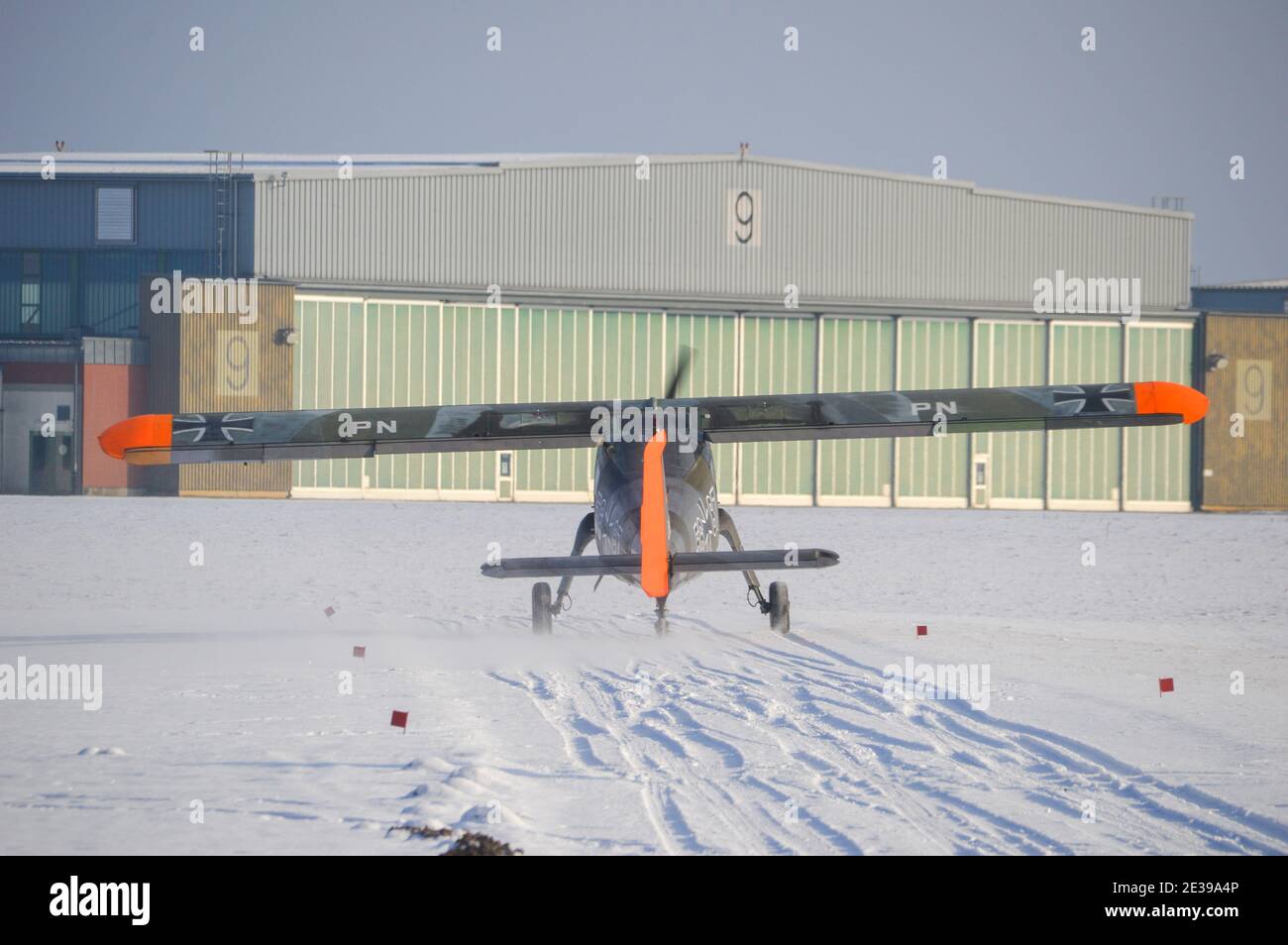 Dornier Do-27A-4, D-EEPN vormals Deutsche Bundeswehr 56+87 Baujahr: 1959 Bundeswehr-Luftsportring Laupheim e. V., Flugplatz Laupheim am 16.01.2021 Stock Photo