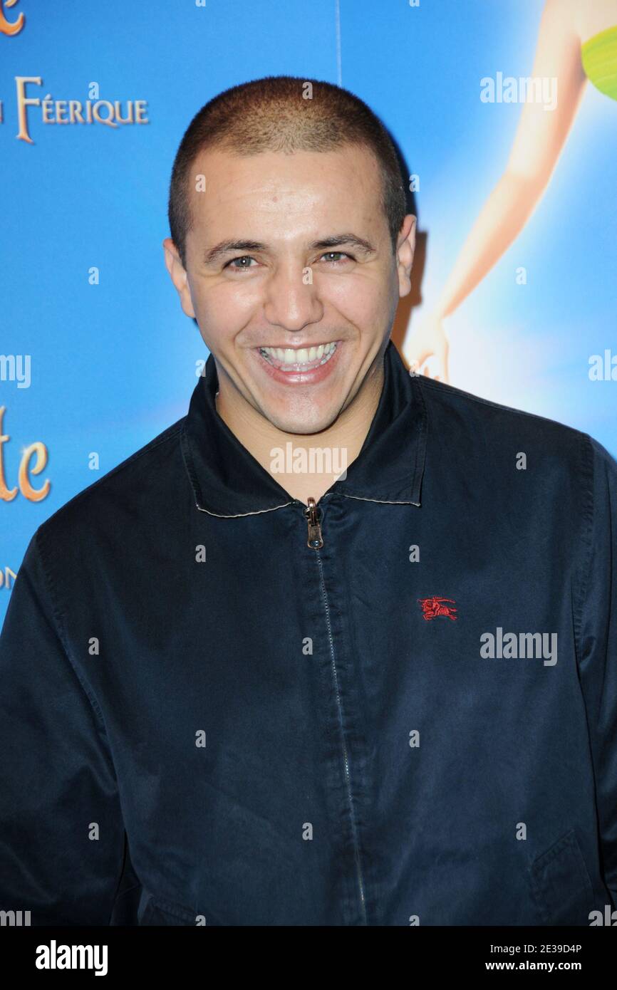 Singer Faudel arriving to the premiere of the animation movie 'Clochette et l'expedition feerique' organized for the launching of the DVD and Blu-ray editions at Gaumont Marignan theater in Paris, France, on October 5, 2010. Photo by Mireille Ampilhac/ABACAPRESS.COM Stock Photo