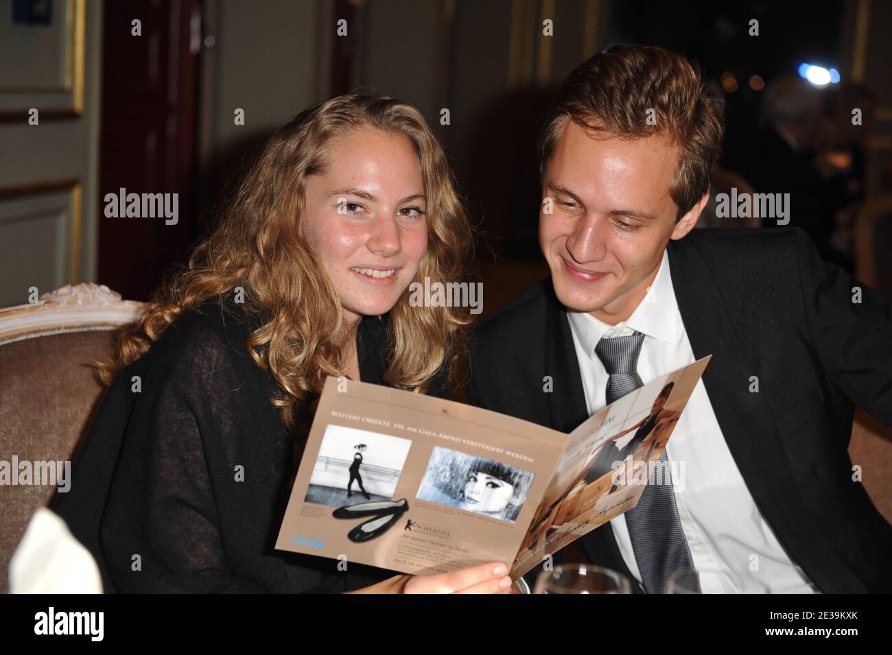 Exclusive Emma Ferrer Audrey Hepburn S Granddaughter And Her Boyfriend Attend The Auction Of A Set Of Audrey Hepburn Stamps And Her Ballet Flats In Berlin Germany On October 16 10 The Money