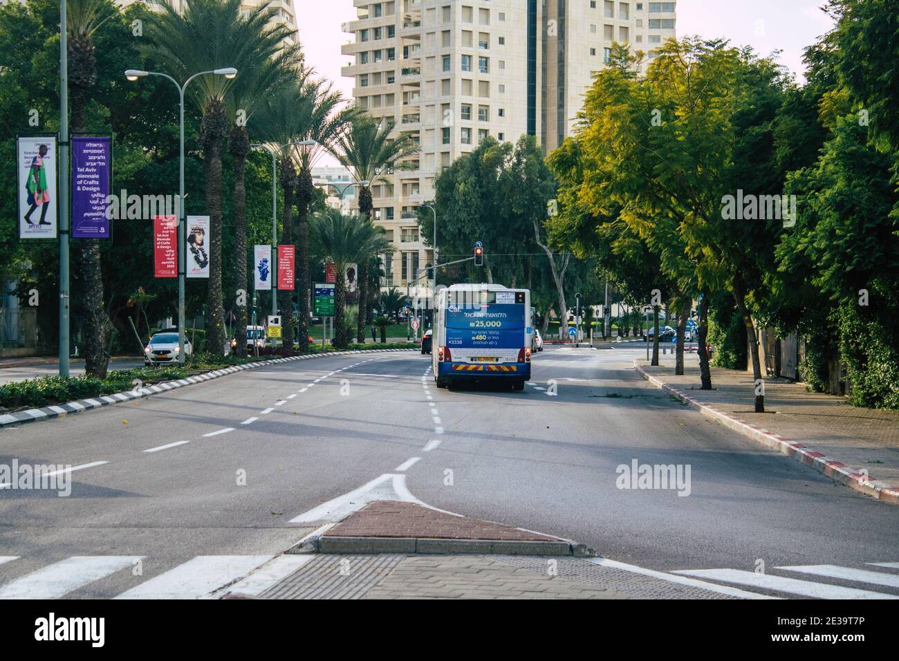 Tel Aviv Israel January 17 21 View Of An Israeli Public Bus Driving Through The Streets Of Tel Aviv During The Lockdown And Coronavirus Outbreak In Stock Photo Alamy