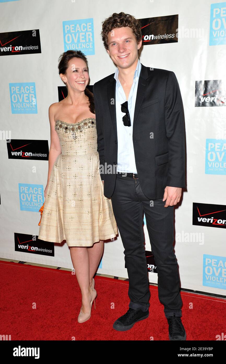 Jennifer Love Hewitt and new boyfriend Alex Beh arriving for the Peace ...