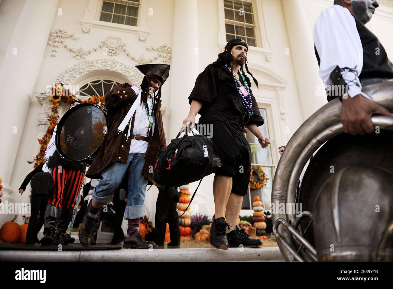 Performers in front of the North Portico of the White House, in Washington, DC, USA on October 31, 2010. US President Barack Obama and First Lady Michelle Obama will greet trick or treaters at the North Portico of the White House to celebrate Halloween. Photo by Olivier Douliery/ABACAPRESS.COM Stock Photo