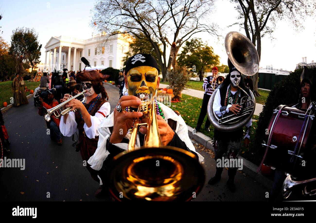 A band is performing for Halloween as people gather at the North Portico of the White House, in Washington, DC, USA on October 31, 2010. US President Barack Obama and First Lady Michelle Obama will greet trick or treaters at the North Portico of the White House to celebrate Halloween. Photo by Olivier Douliery/ABACAPRESS.COM Stock Photo