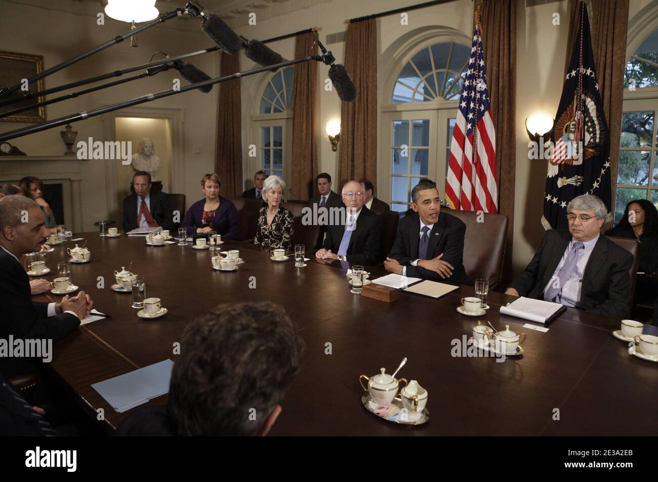 U.S. President Barack Obama talks to the media during a cabinet meeting at the White House in Washington, DC, USA on November 4, 2010. Obama announced he has invited Republican leadership to the White House for a bipartisan meeting on November 18. Photo by Yuri Gripas/Polaris Pool/ABACAPRESS.COM Stock Photo