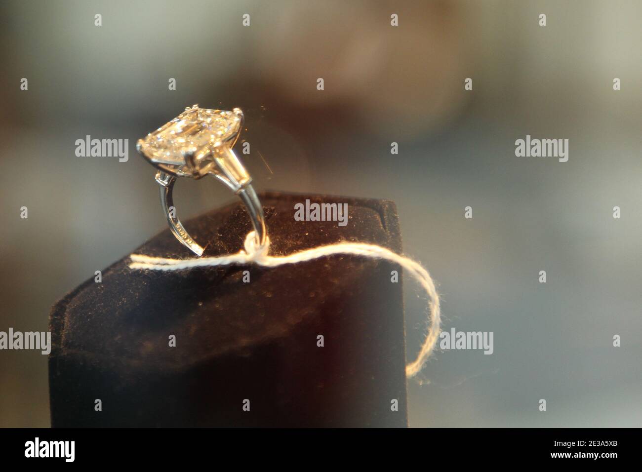 A 10.54 cts. diamond ring is displayed during a press preview of a U.S. Marshals Service auction of personal property seized from Bernard and Ruth Madoff in New York City, NY, USA on November 10, 2010. Photo by Elizabeth Pantaleo/ABACAPRESS.COM Stock Photo