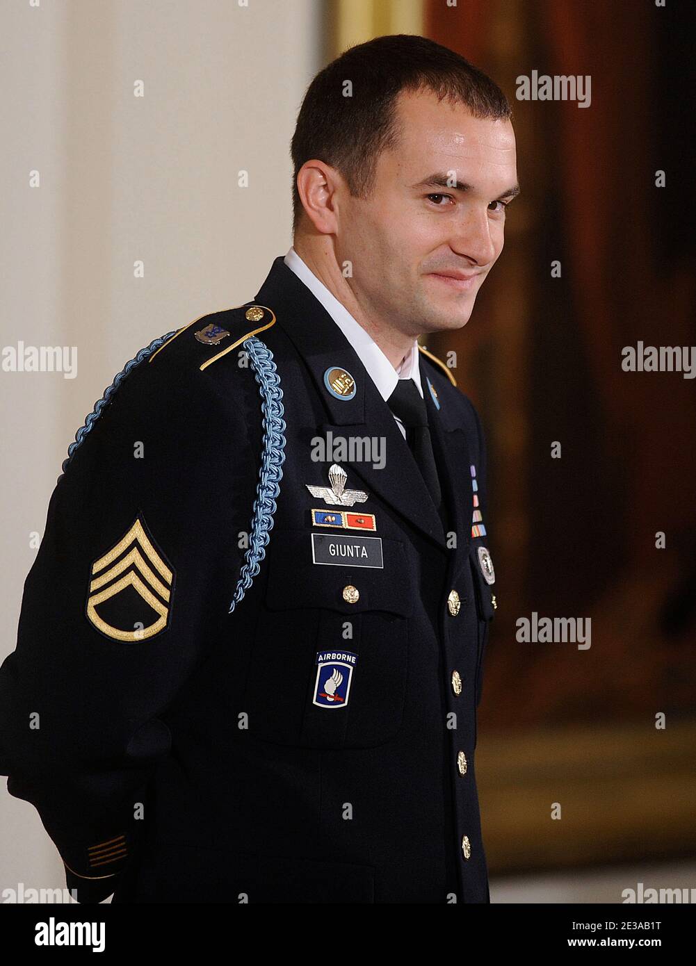 Medal honor recipient u s army hi-res stock photography and images - Alamy