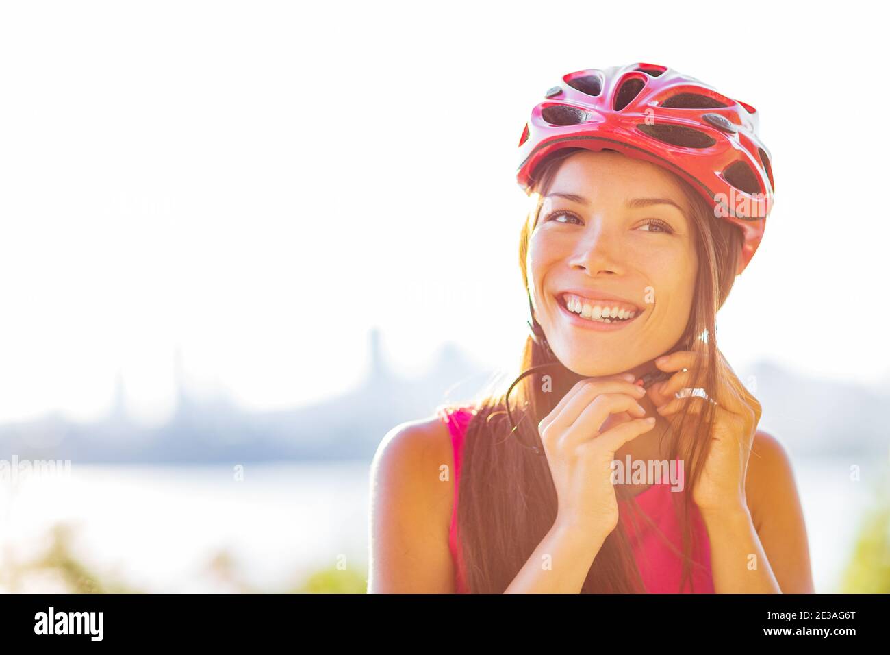 Commute on bicycle hires stock photography and images Alamy