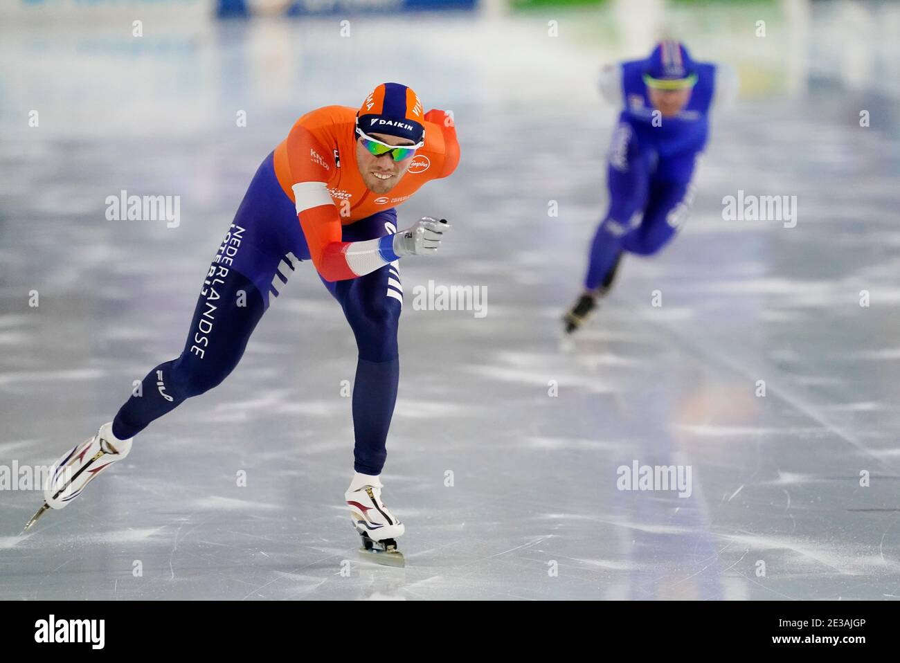 Patrick Roest (NED) vs Sverre Lunde Pedersen (NOR) on 1500 meters during European Championship Allround and Sprint on January, 17 2021 in Heerenveen Netherlands Credit: SCS/Soenar Chamid/AFLO/Alamy Live News Stock Photo
