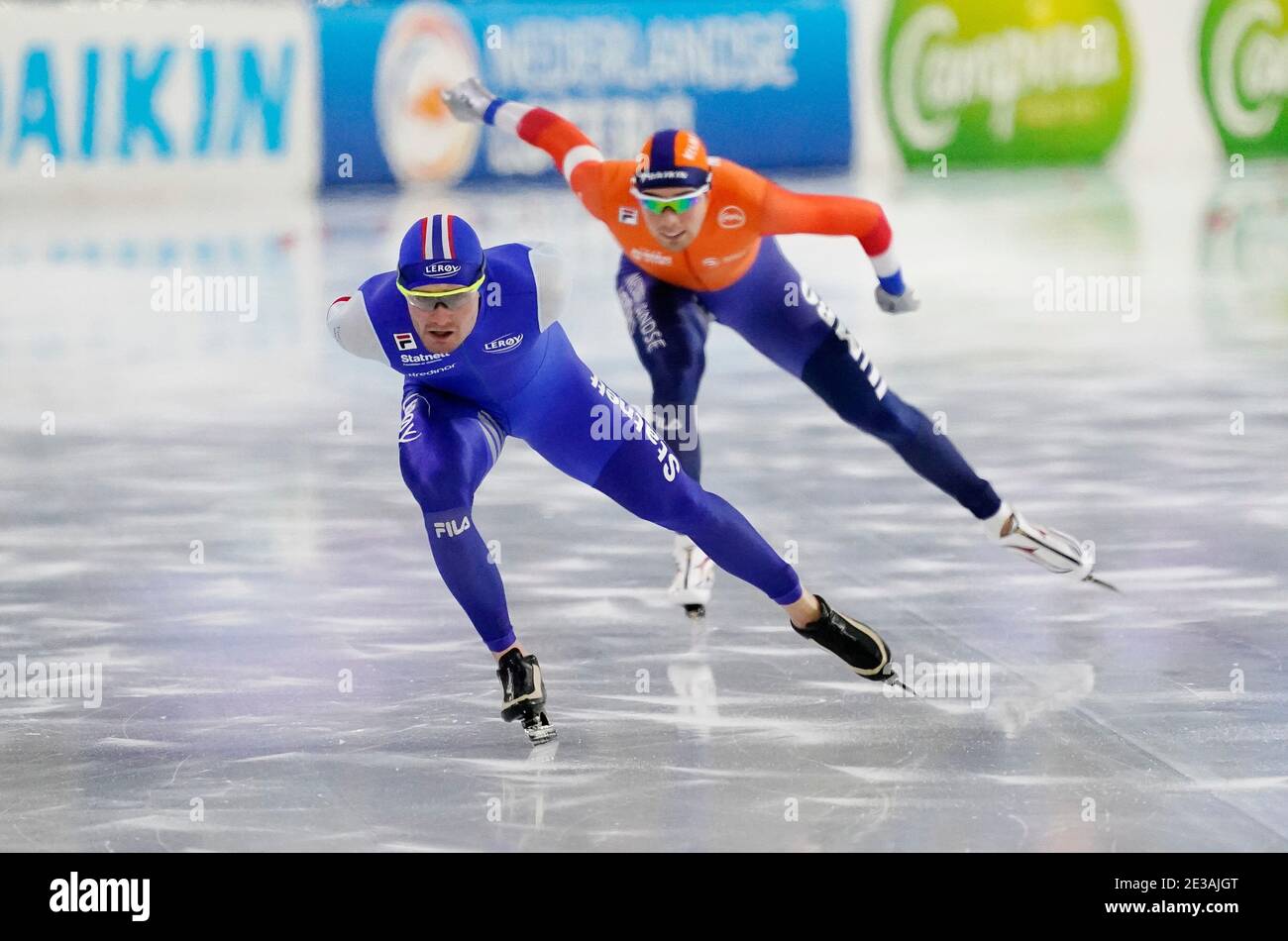 Sverre Lunde Pedersen (NOR) vs Patrick Roest (NED) on 1500 meters during European Championship Allround and Sprint on January, 17 2021 in Heerenveen Netherlands Credit: SCS/Soenar Chamid/AFLO/Alamy Live News Stock Photo