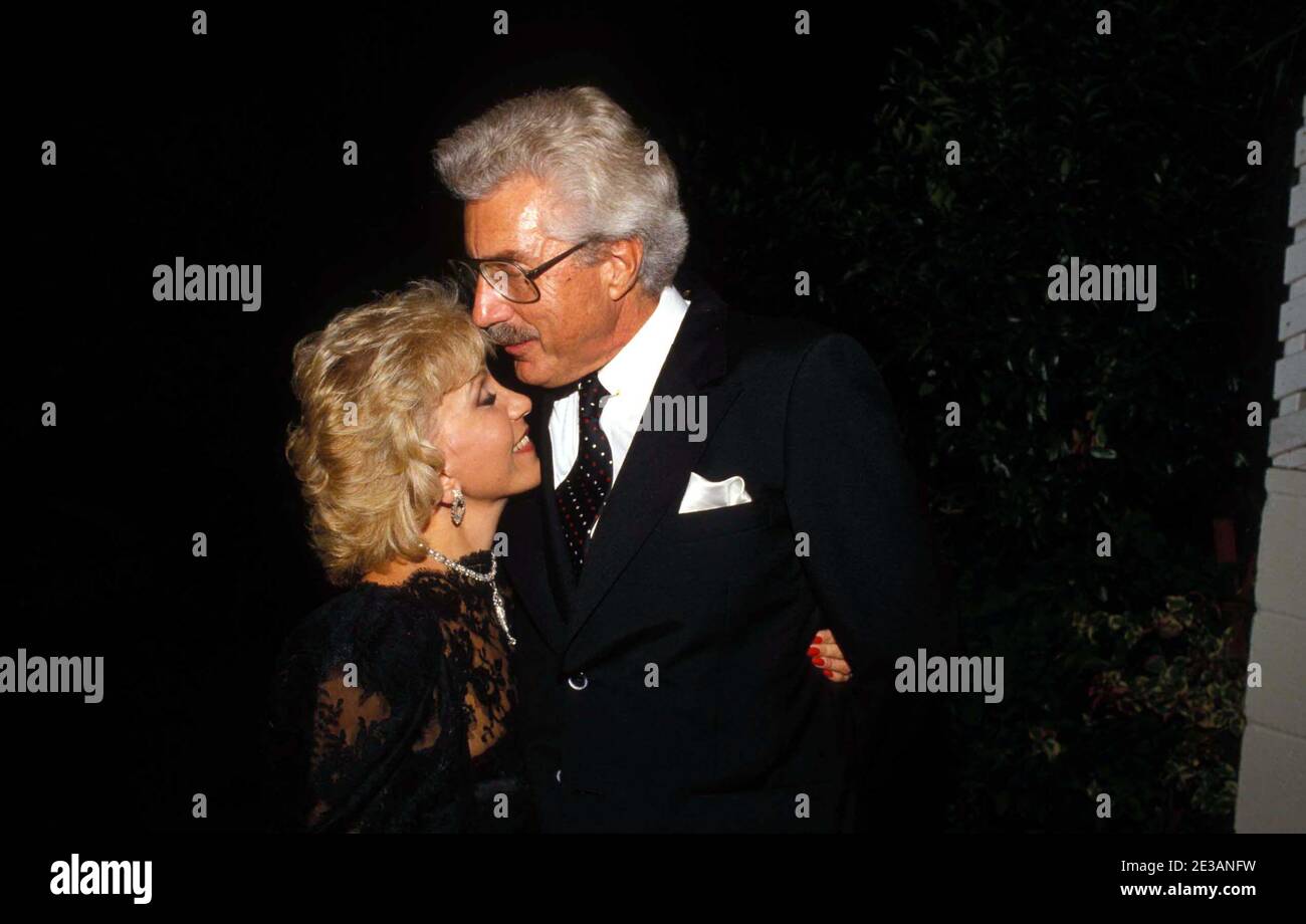 RONA BARRETT AND HUSBAND BILL 1986 Credit Ralph Dominguez/MediaPunch Stock Photo Alamy