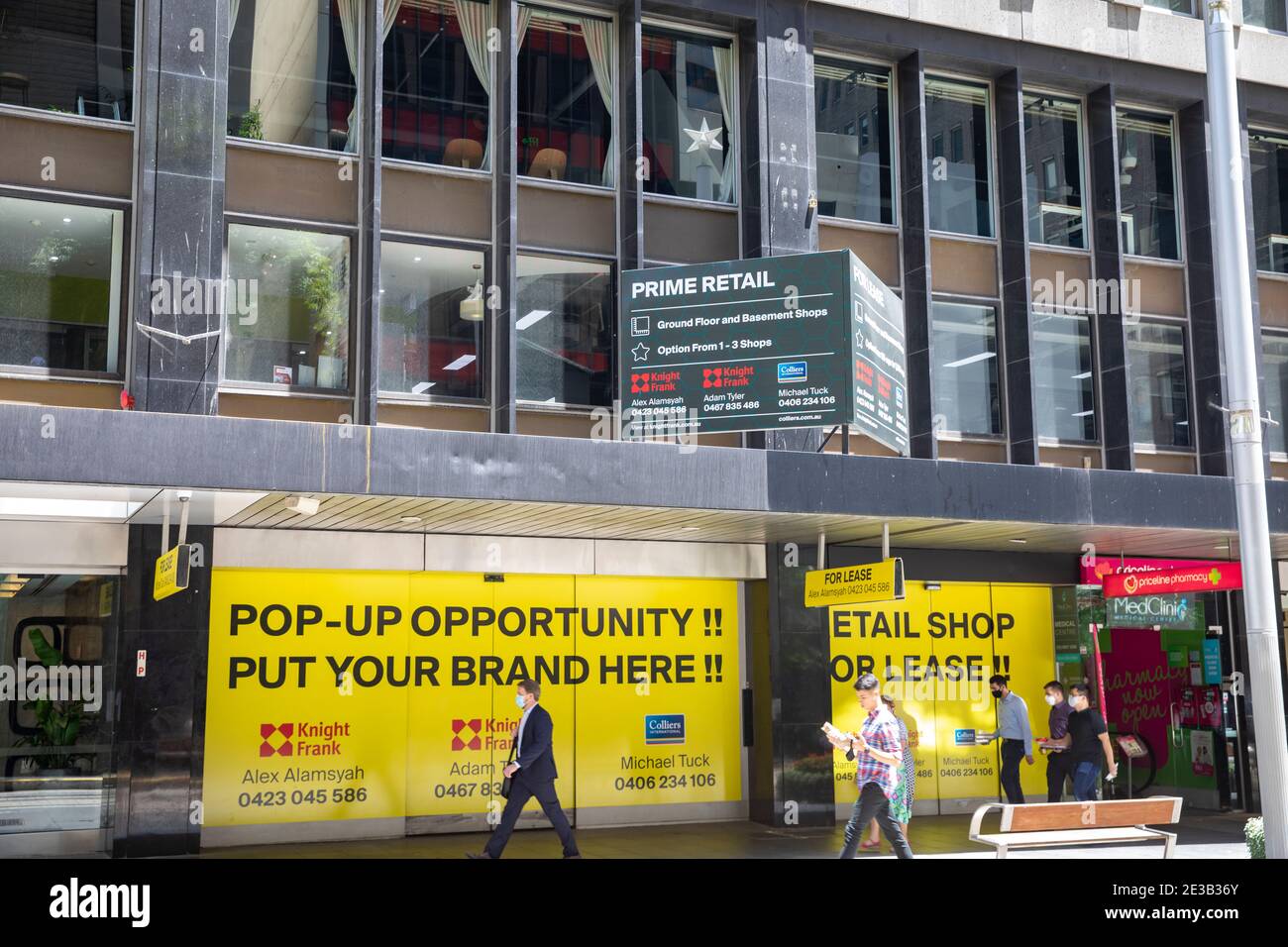 Sydney shop space to lease suitable for a pop up Shop, economic impact during covid 19 pandemic as people wear masks in the city centre,Australia Stock Photo