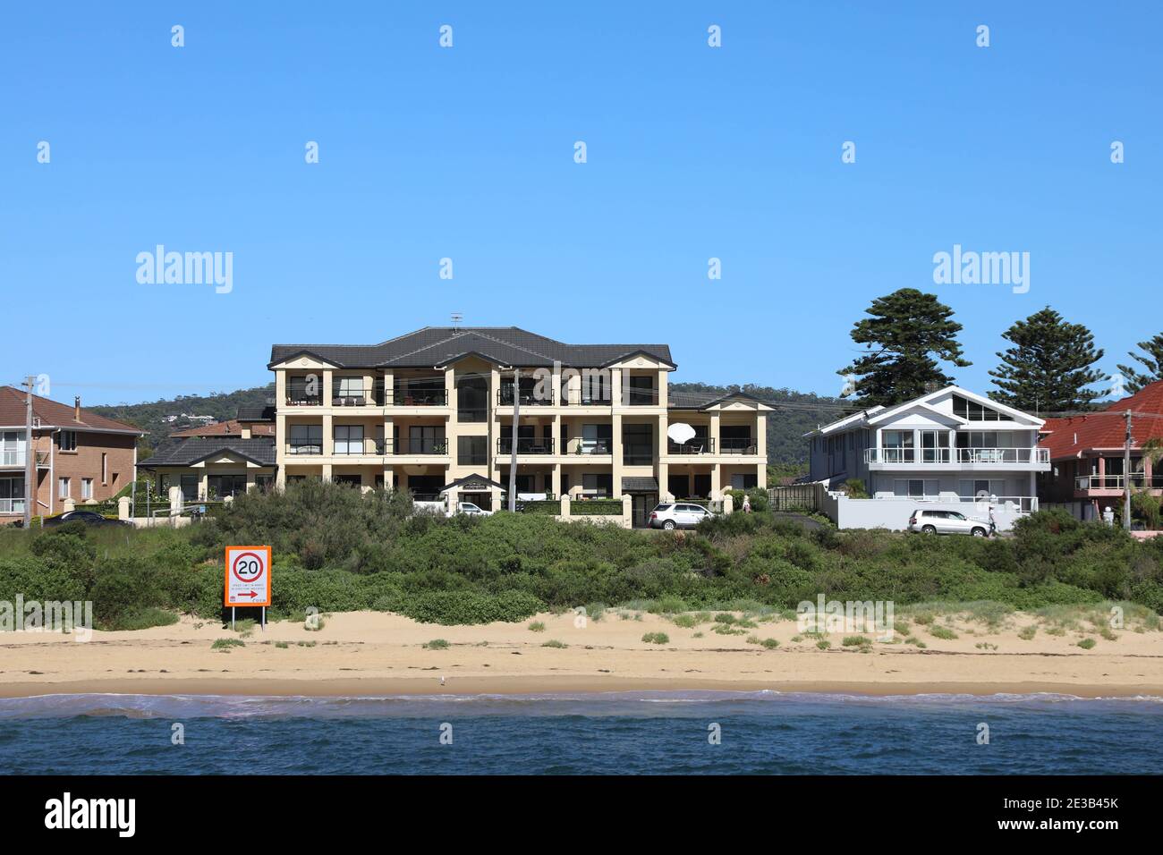 Broken bay waterfront hires stock photography and images Alamy