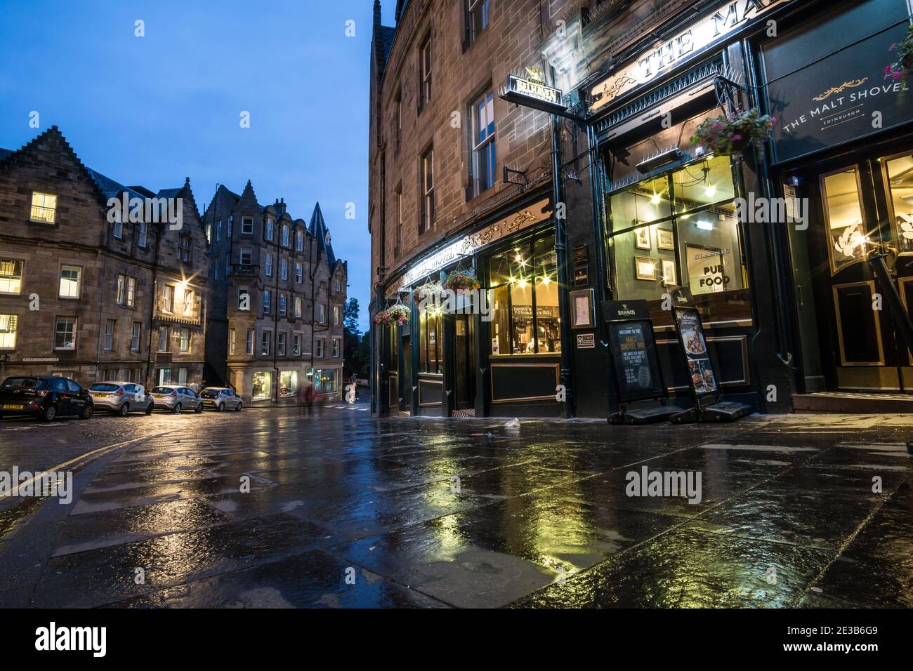 Night view of The Malt Shovel pub at the bottom of Cockburn Street