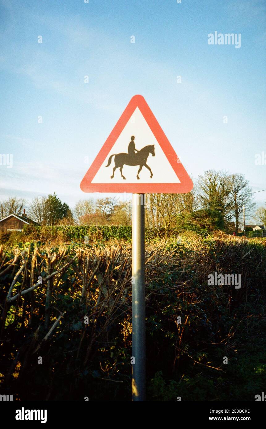 Horse riders warning sign hi-res stock photography and images - Alamy