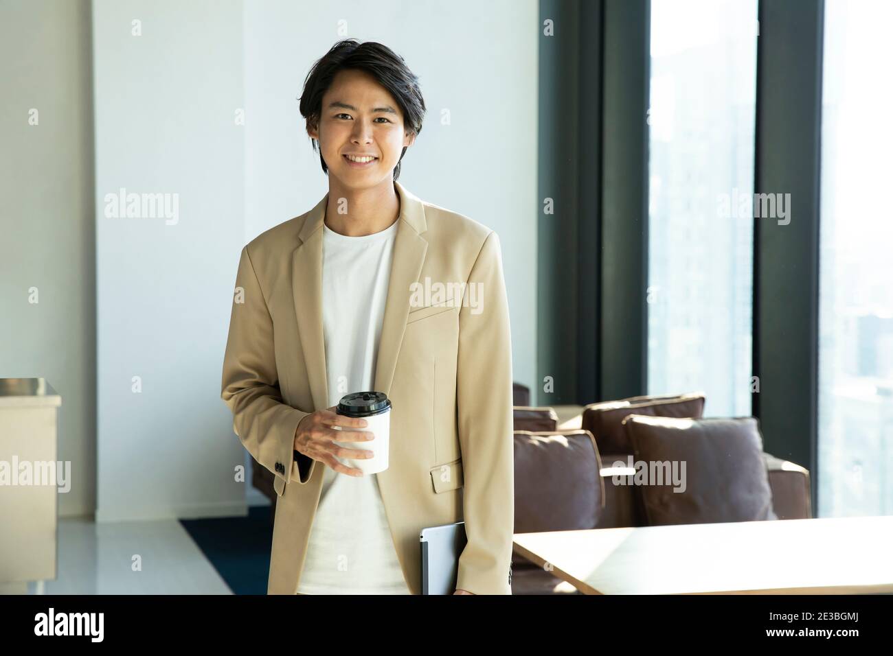 Japanese businessman in the office Stock Photo - Alamy