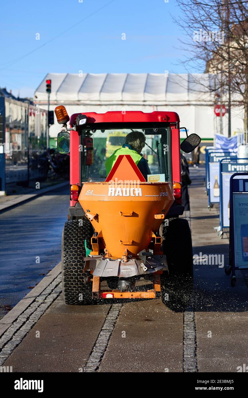Small salt spreader vehicle hires stock photography and images Alamy