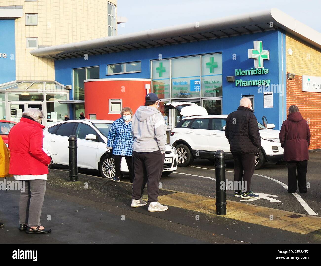 People queuing in pharmacy uk hires stock photography and images Alamy