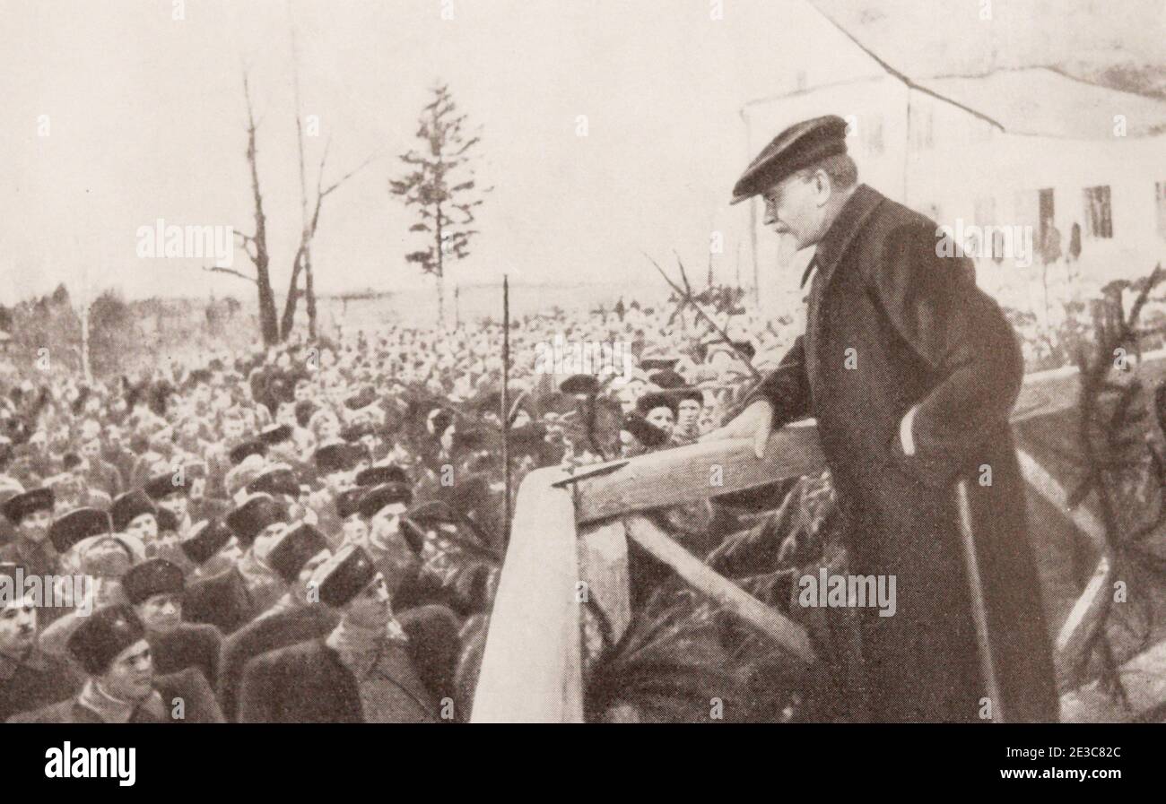 Chairman of the Presidium of the Supreme Soviet of the USSR Mikhail Ivanovich Kalinin gives a speech to soldiers of the 2nd Guards Corps in 1942. Stock Photo