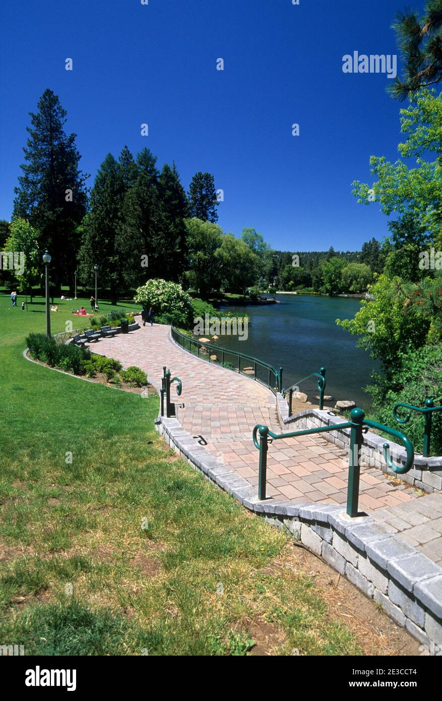 Bend oregon mirror pond hires stock photography and images Alamy