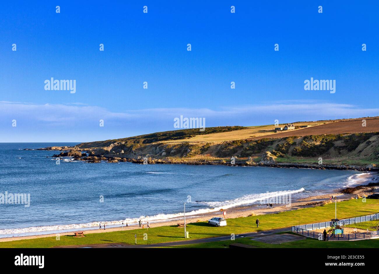 PORTSOY HARBOUR ABERDEENSHIRE SCOTLAND THE BAY WITH A SANDY BEACH Stock PORTSOY HARBOUR ABERDEENSHIRE SCOTLAND THE BAY WITH A SANDY BEACH Stock